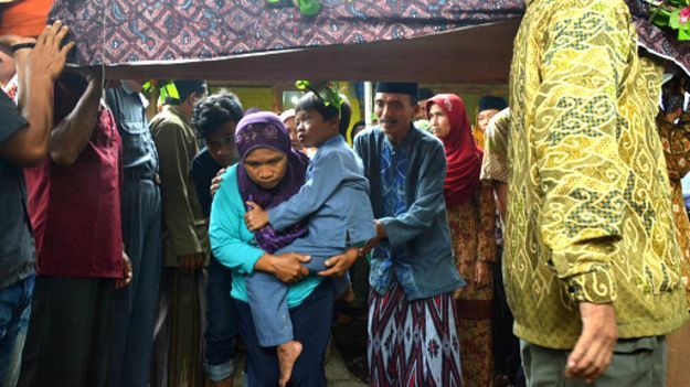Tradisi Unik yang Hanya Ada di Indonesia
