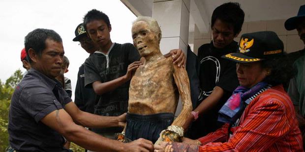 Tradisi Unik yang Hanya Ada di Indonesia