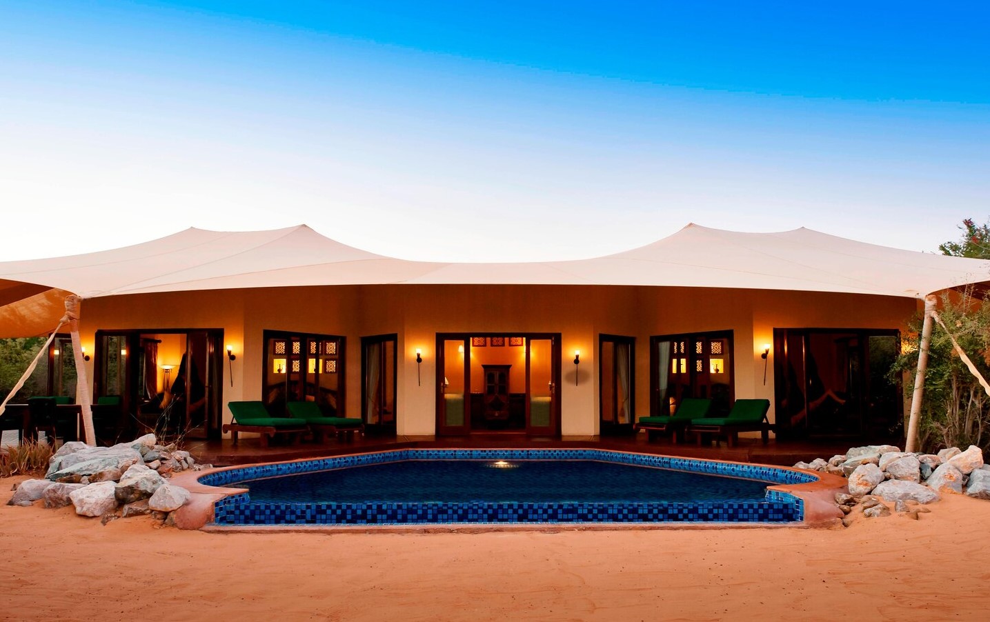 dubai hotel room with private pool