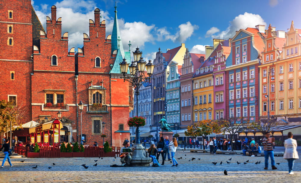 living and volunteering in wroclaw