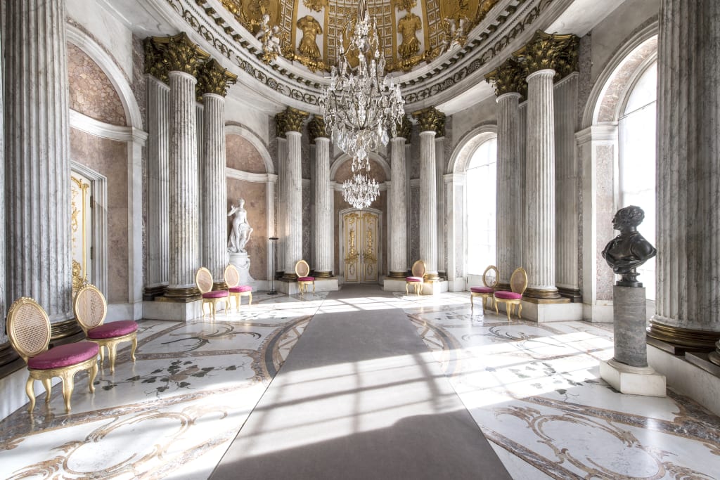 Potsdam_Schloss_Sanssouci,
