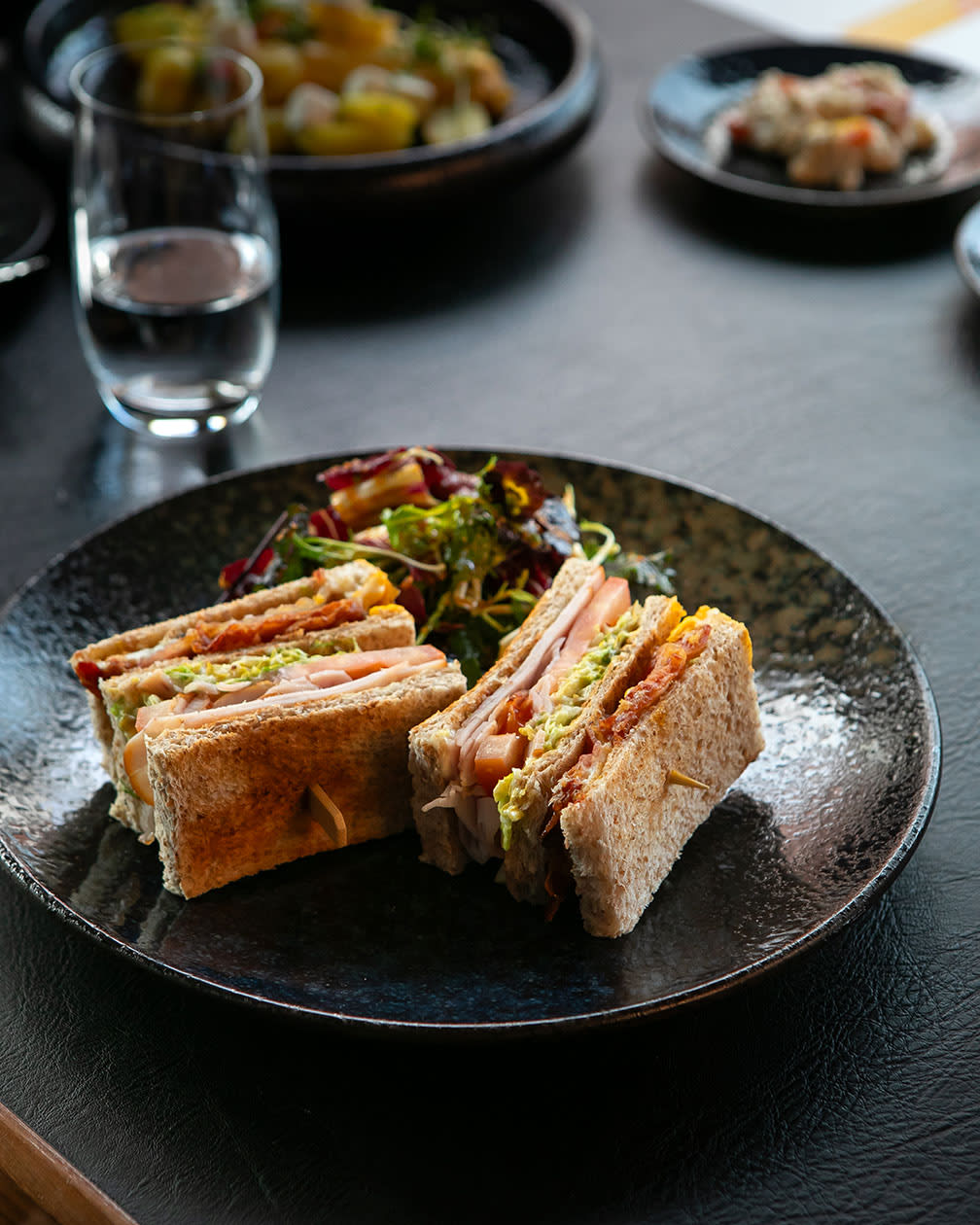 Bergh Bistro Mitte Foto Von White Kitchen 20250225 02