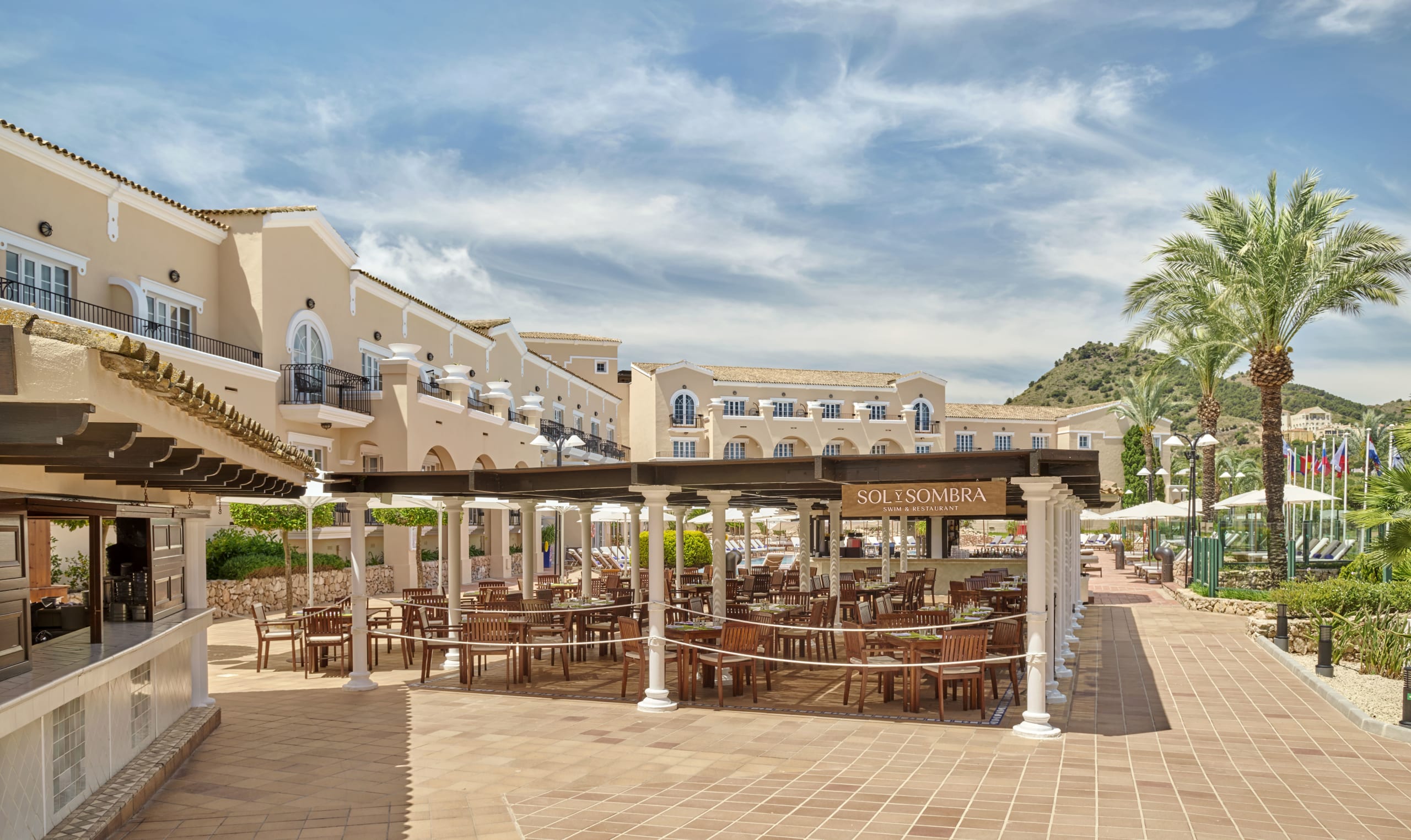 Rmugh P0147 Sol Y Sombra Restaurant Terrace Dining Area (1) (1)