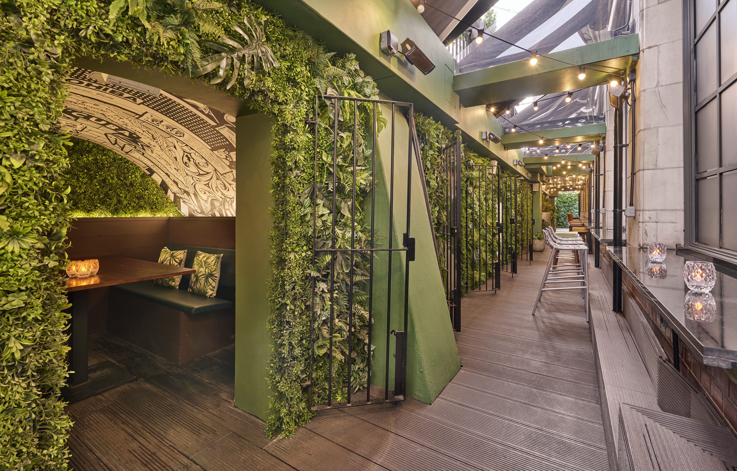 Leaf and Cane Outdoor Cigar Terrace