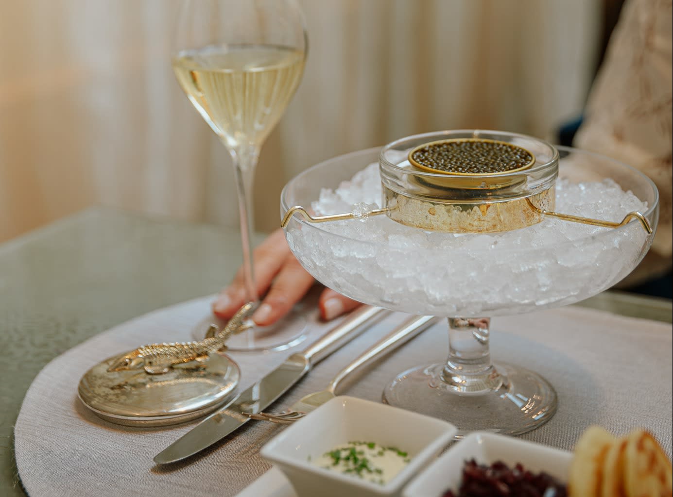 Zurph Lobby Lounge Lunch Kaviar Champagne