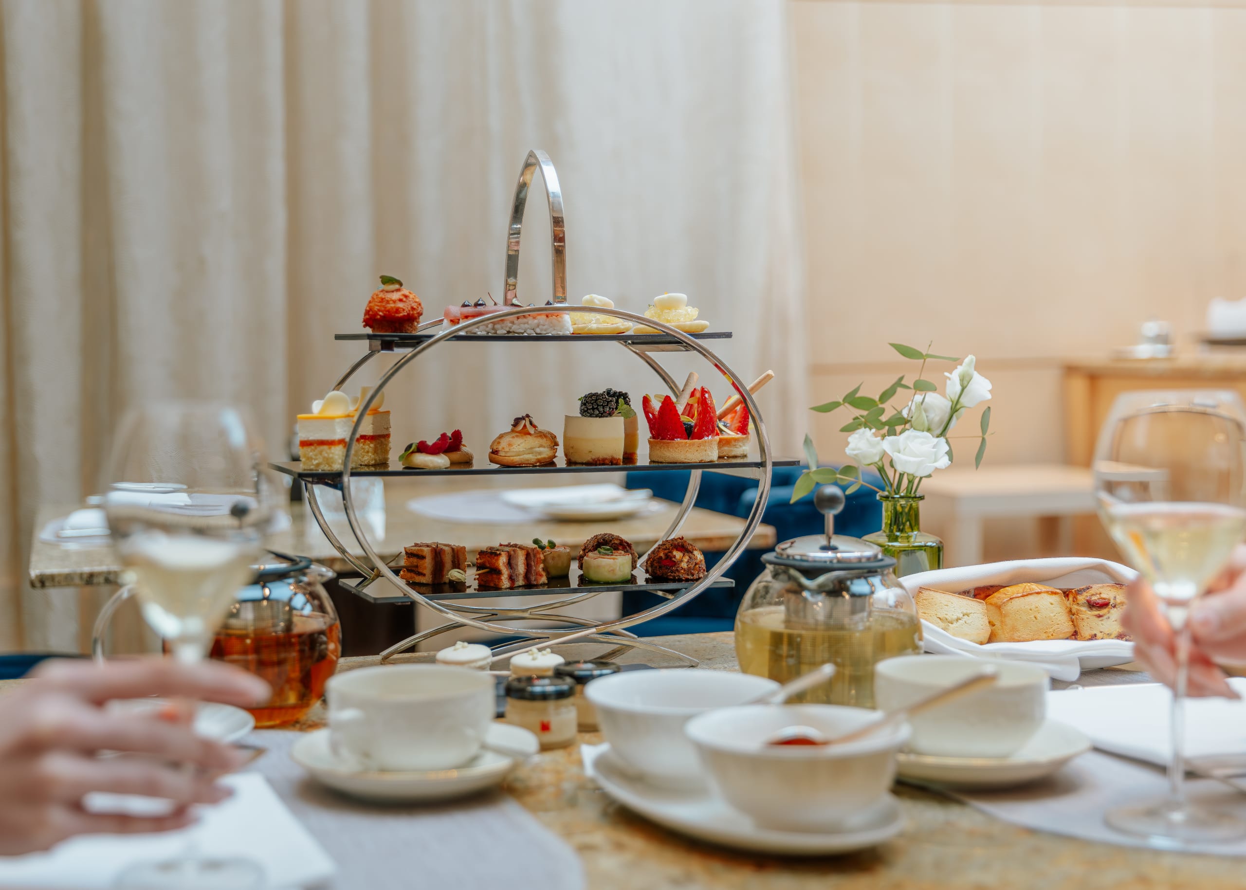 Zurph Lobby Lounge Afternoon Tea (2)