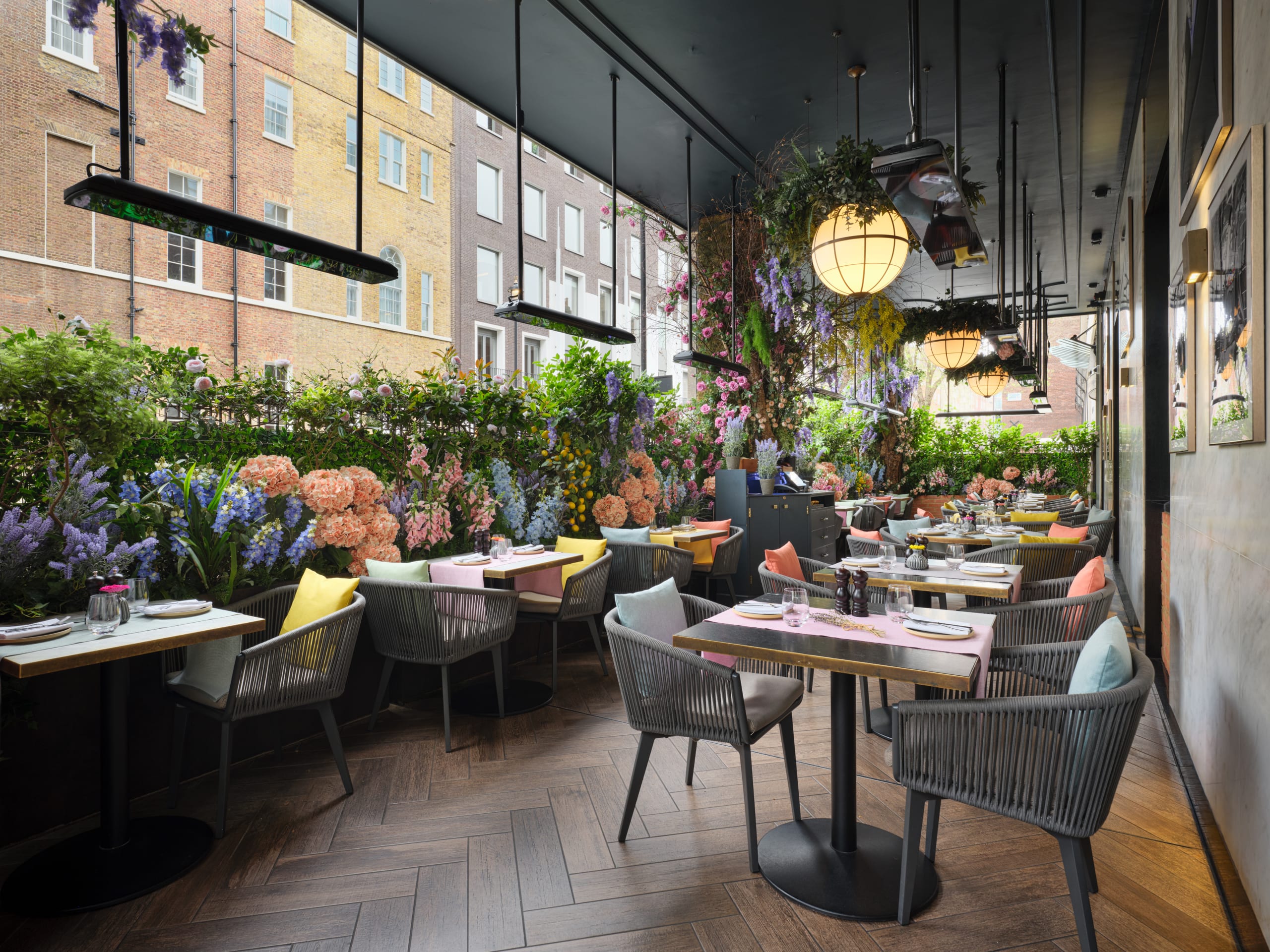 Riviera Terrace at the Churchill Bar   Exterior