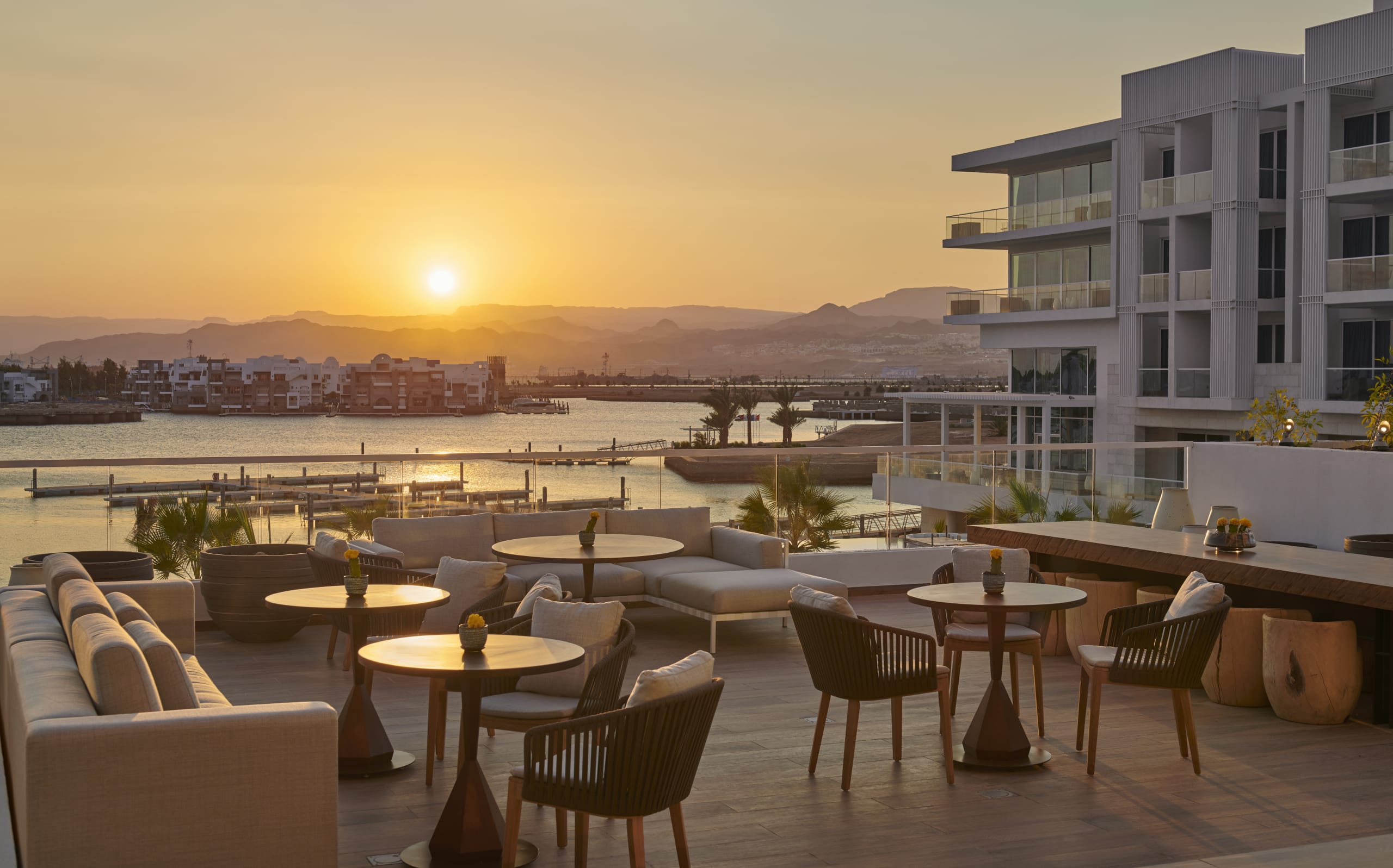Hyatt Regency Aqaba P016 Vista Lounge and Bar Terrace Sunset
