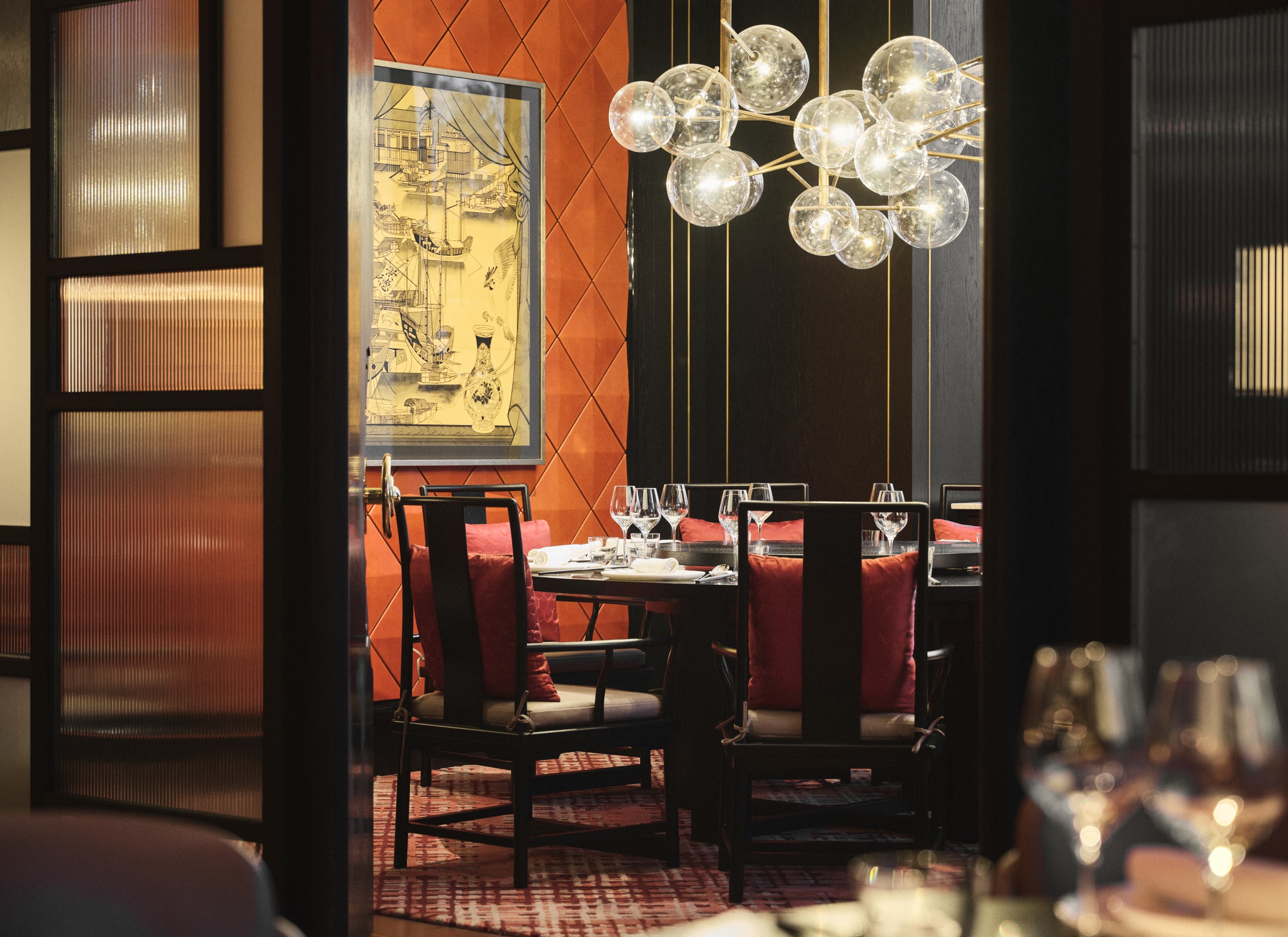 Lhrph P0128 Yuge Seating Area Private Dining Two
