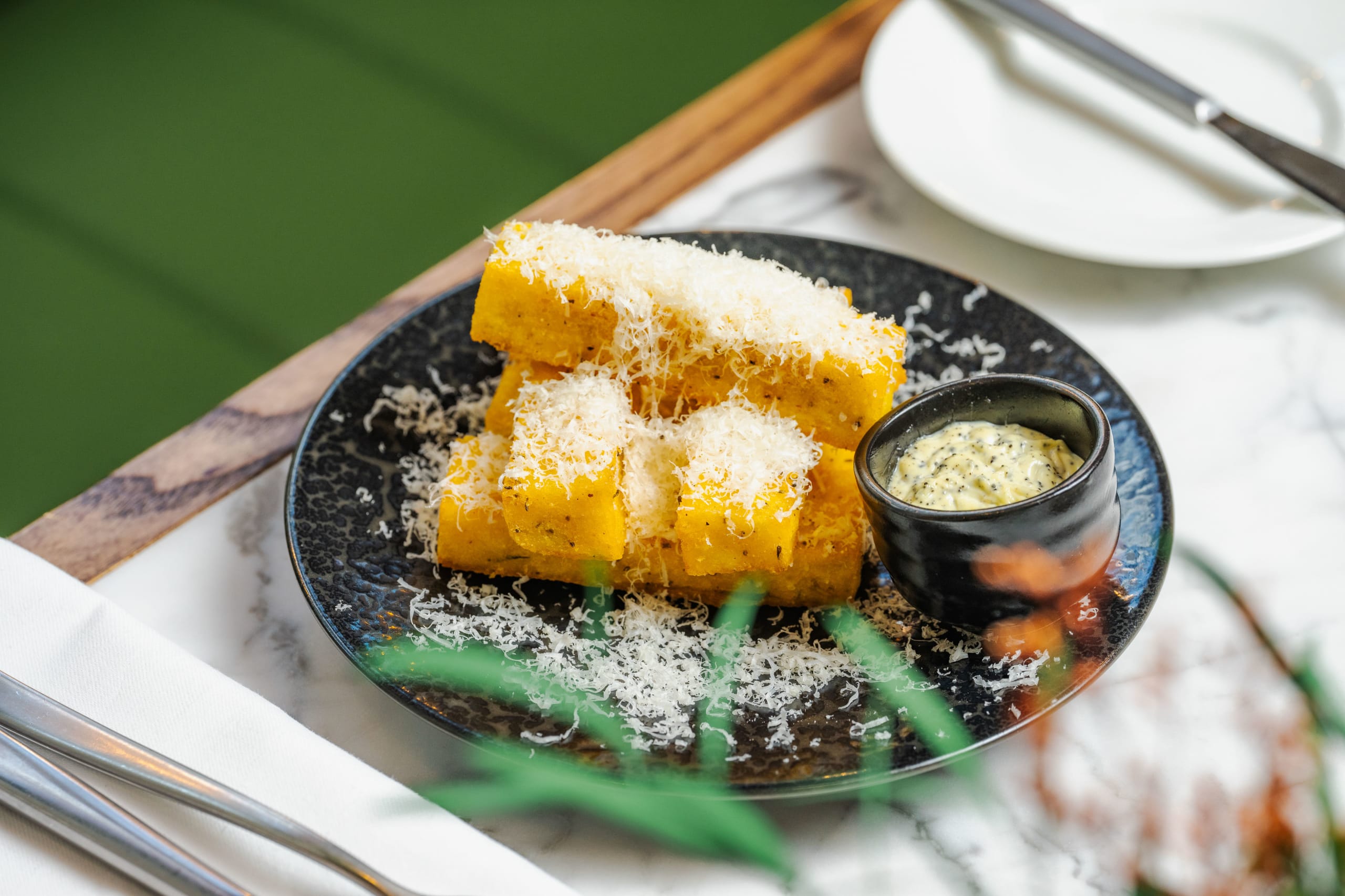 NYnLON Polenta Chips