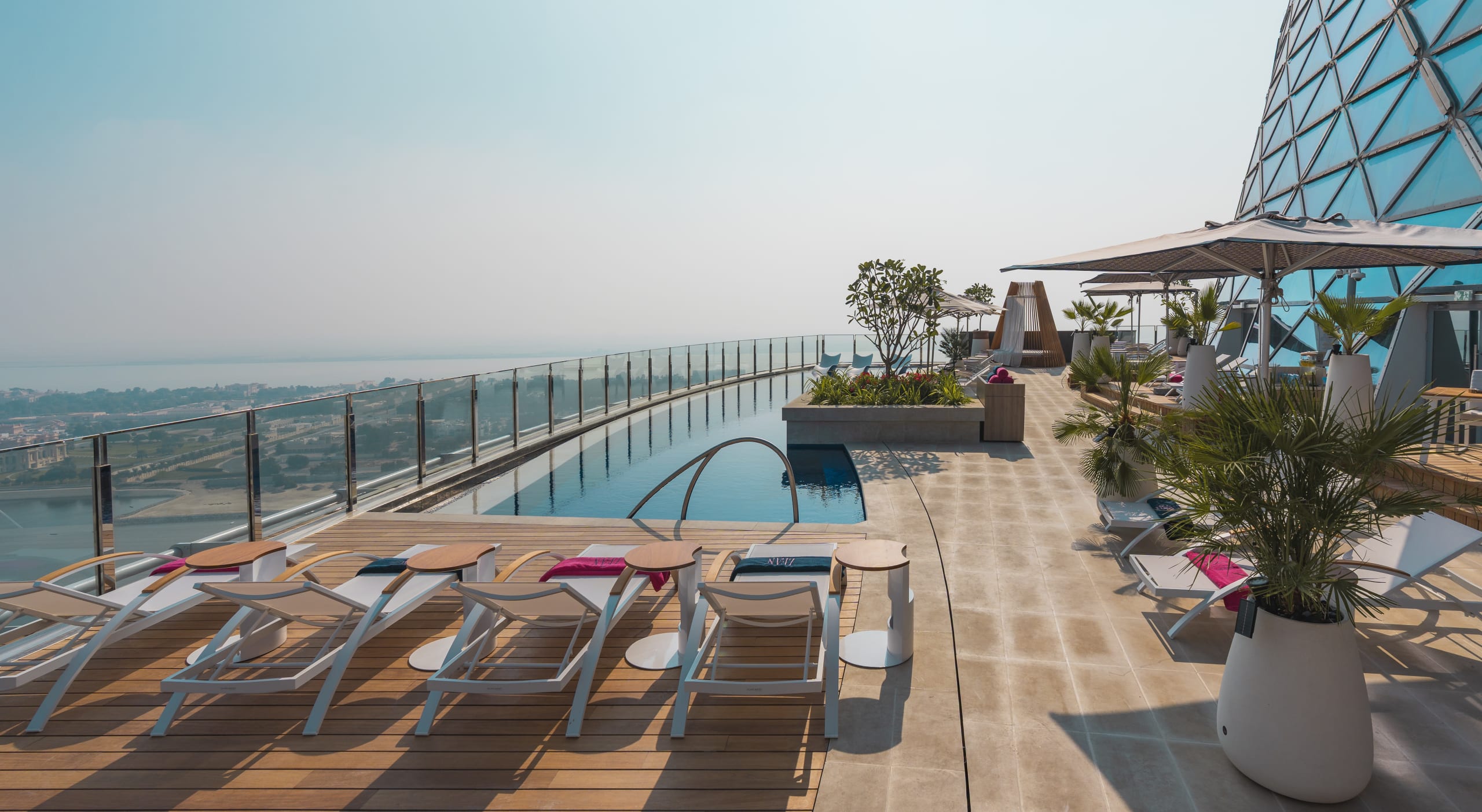 Inhaus.ae Da the Lean 18