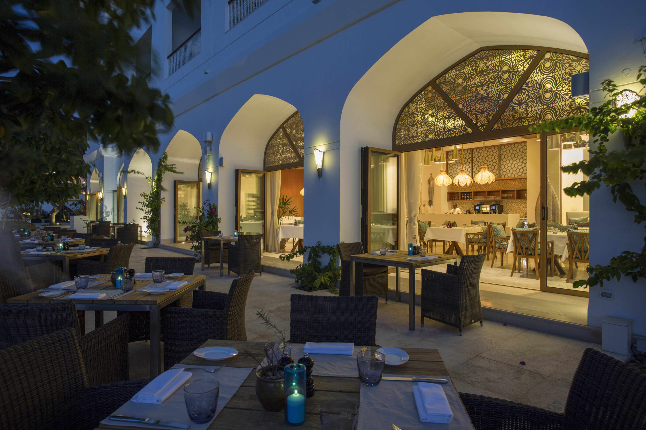 Znzph P125 Dining Room Terrace