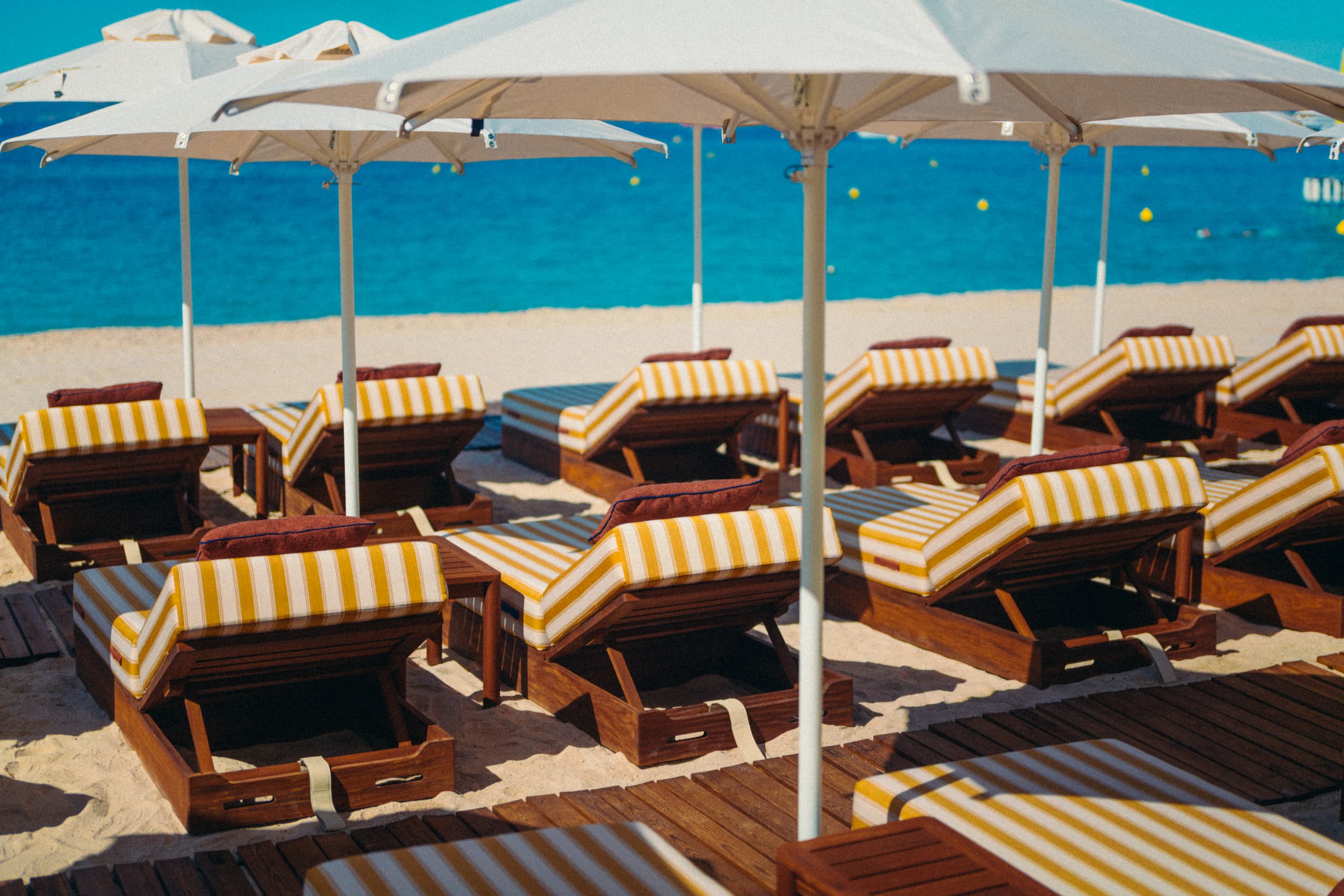 Jcagh P1822 La Plage Du Martinez Seaview Sunbeds