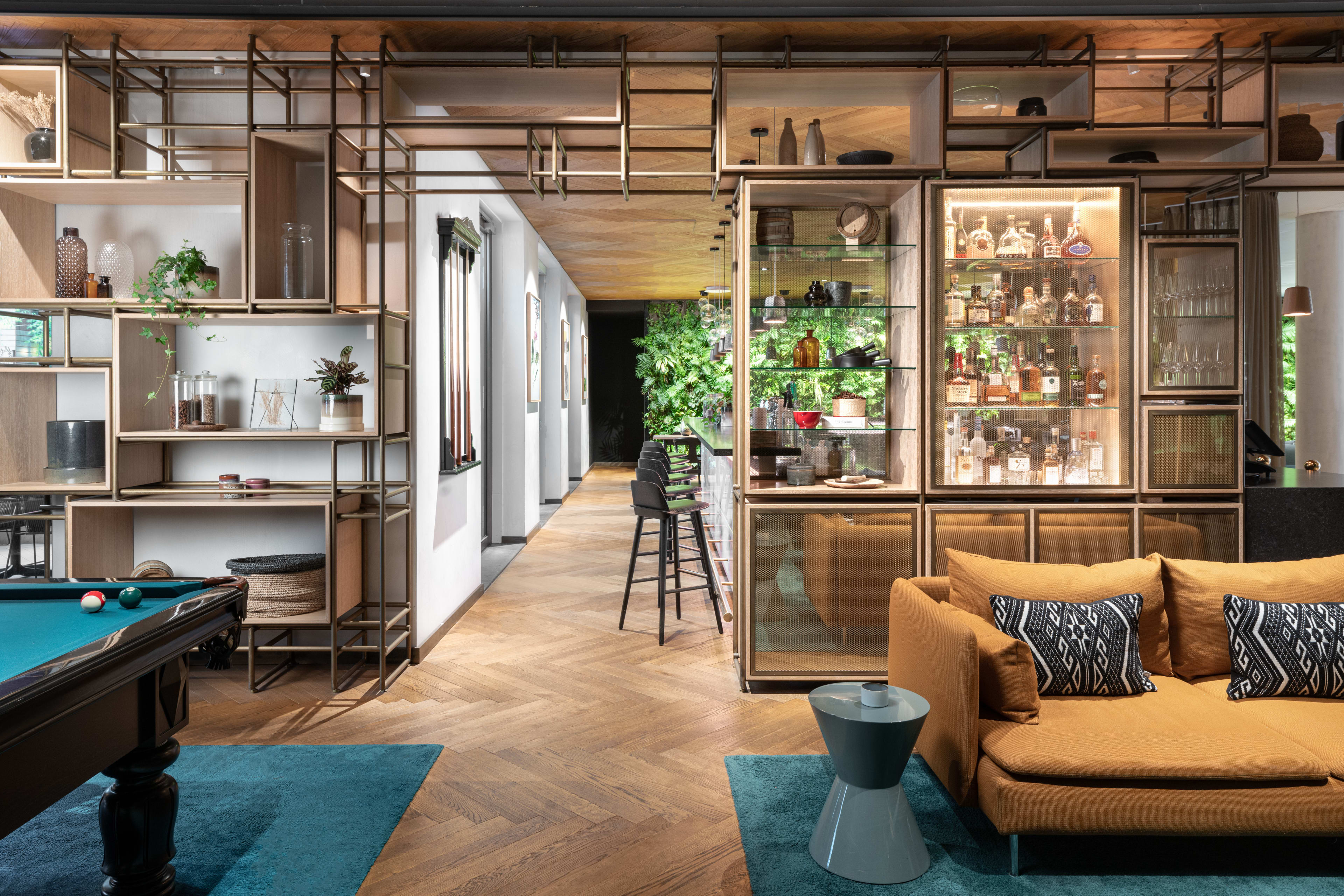 Hyatt Regency Amsterdam   Bar & Terrace (1)