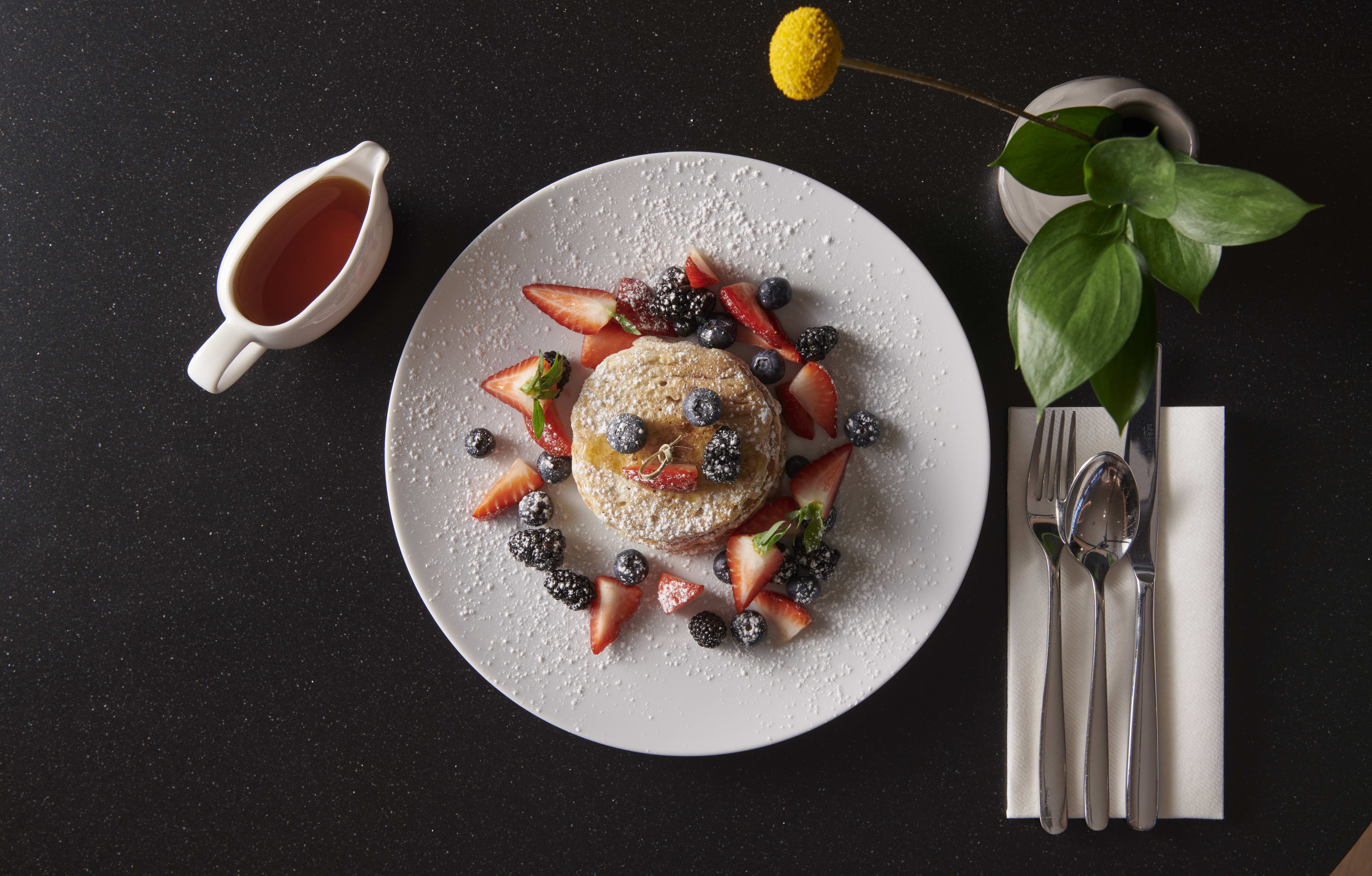 Elondi Bar&terrace   Homemade Pancake With Maple Syrup and Berry Salad