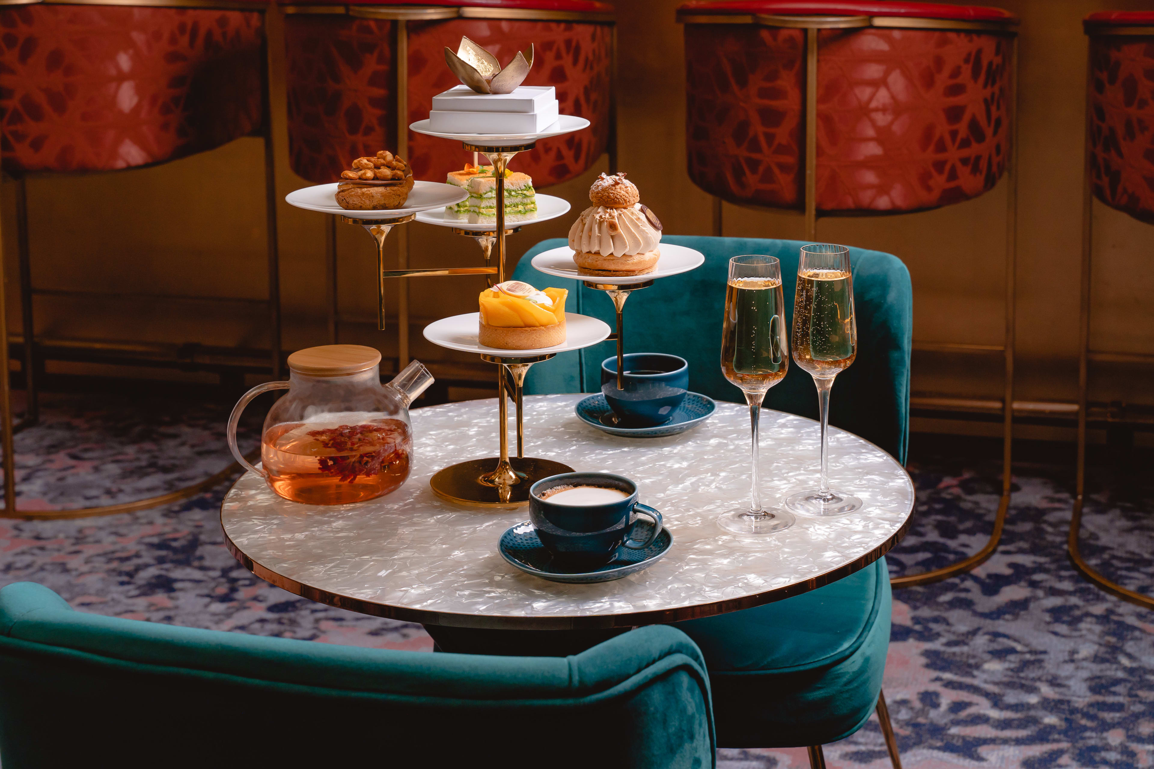 Officine Du Louvre Festive Tea Time Table With Champagne