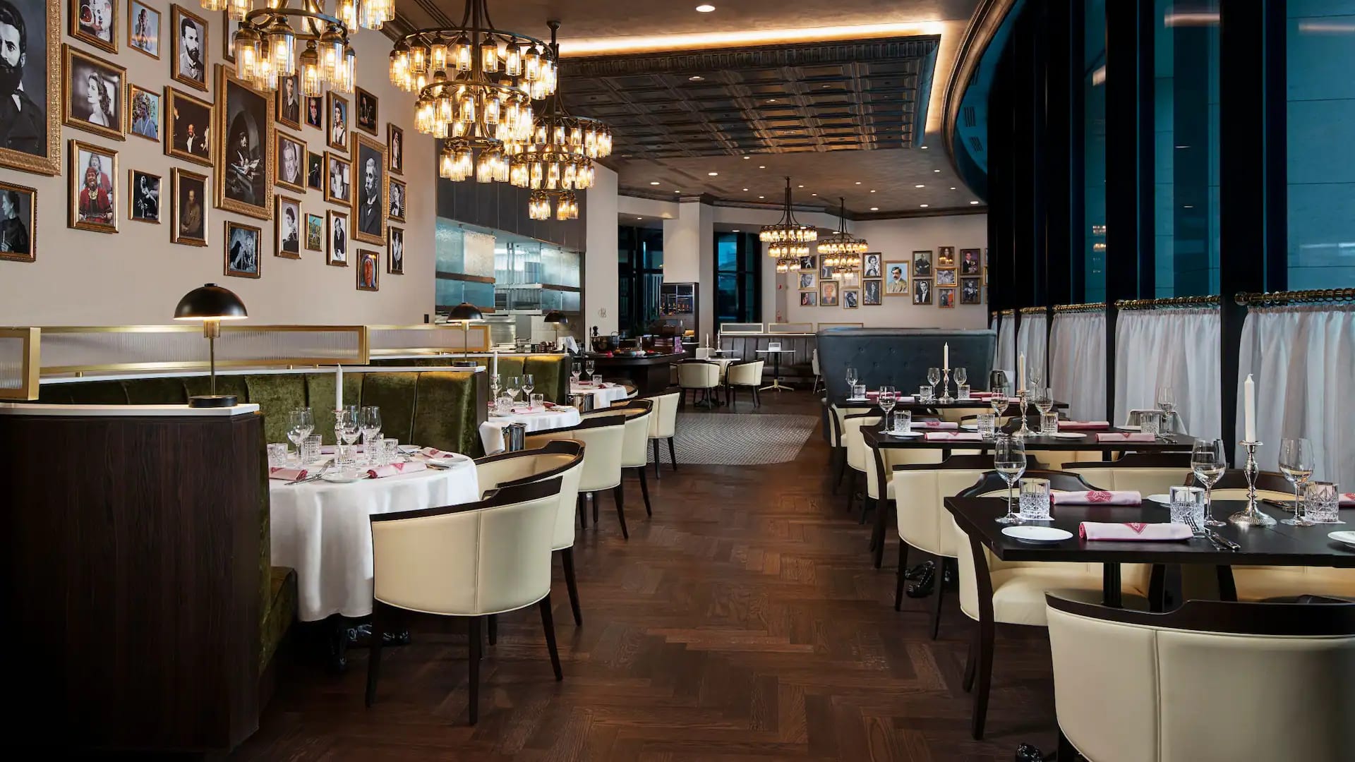 Hyatt Regency Sofia P086 Restaurant.16x9