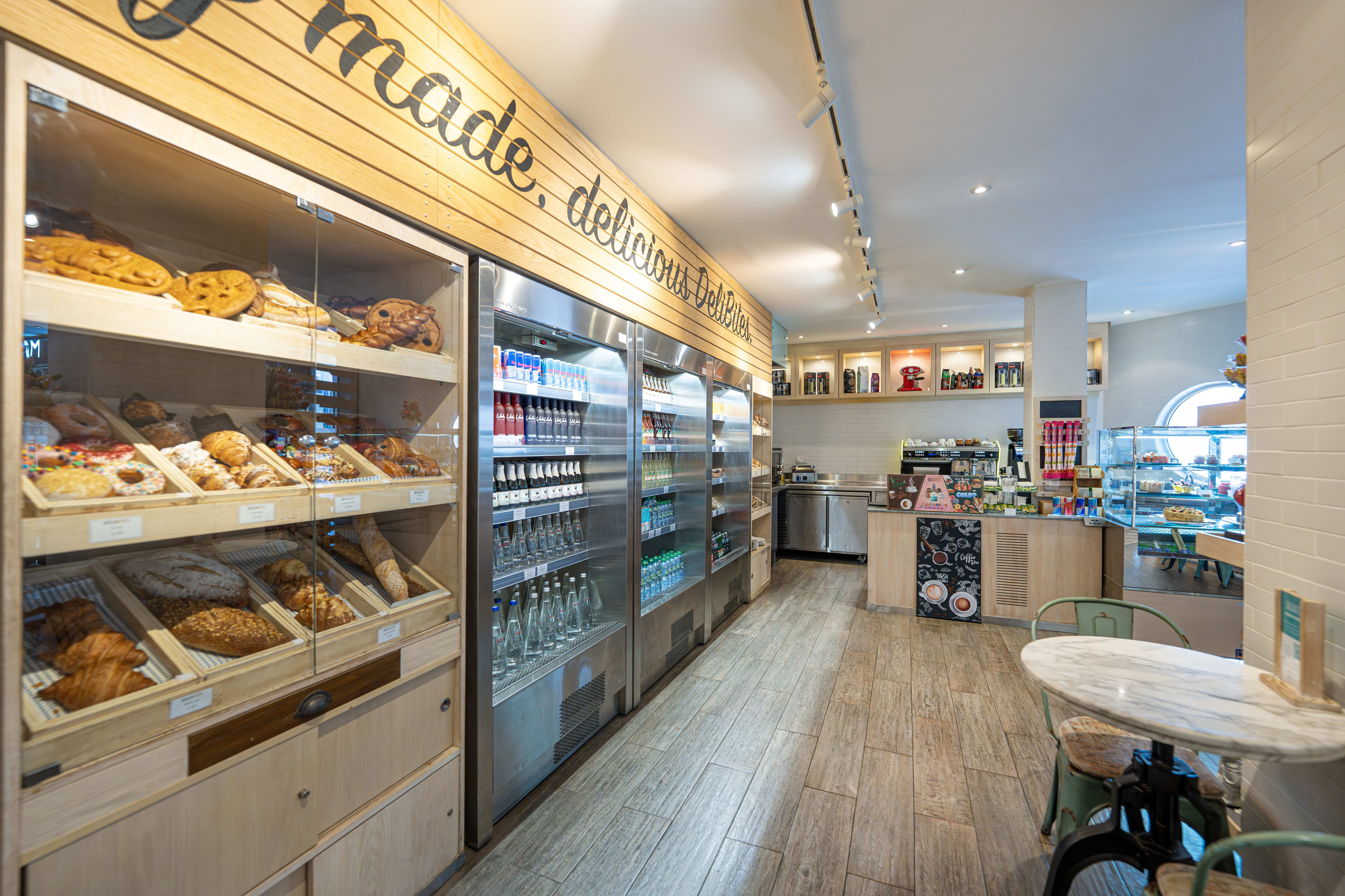 Dxbrd Deli Bites Corner View