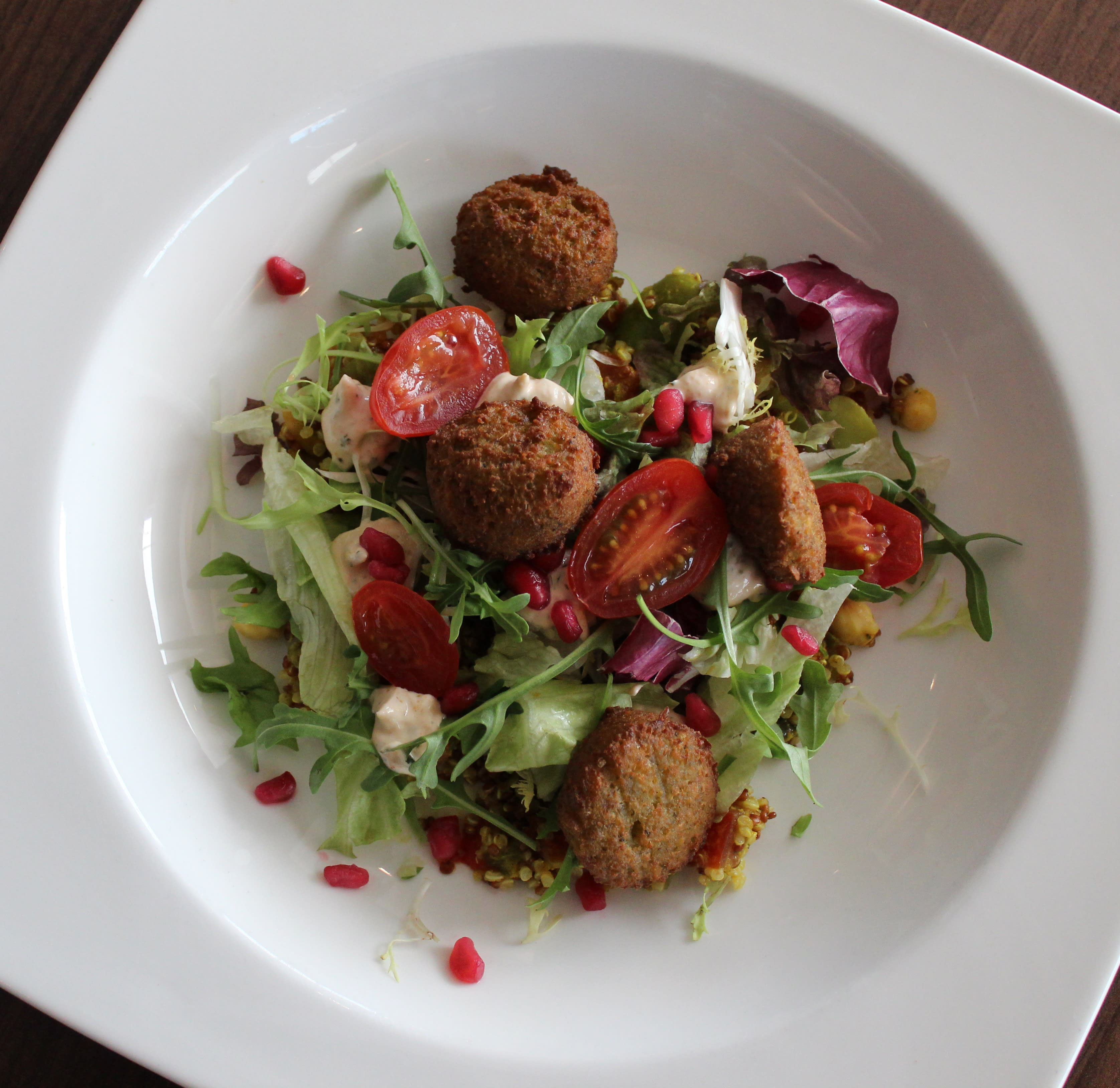 Indian Quinoa & Falafel Bowl (2)