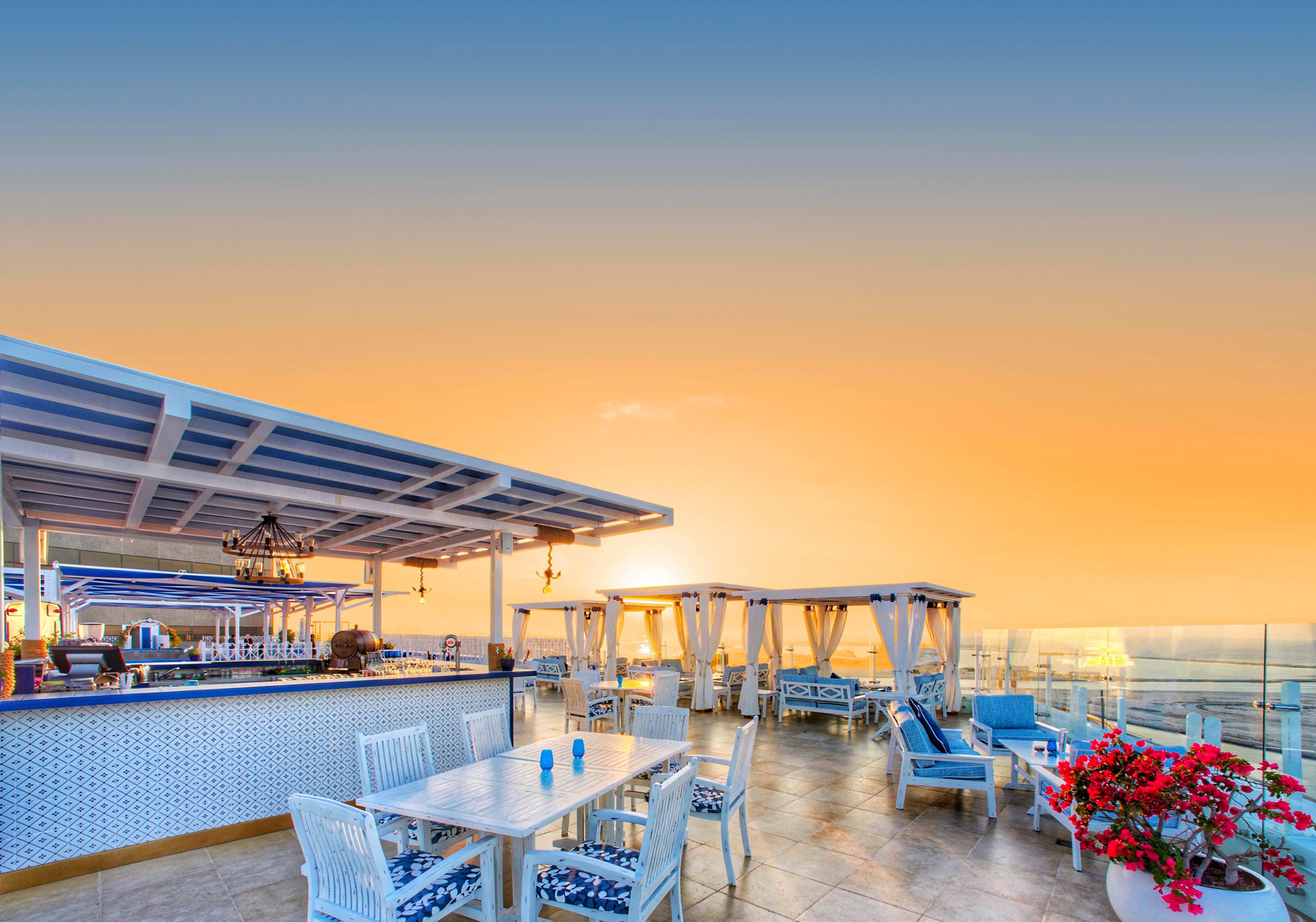 Hyatt Regency Dubai   Helios Bar & Lounge