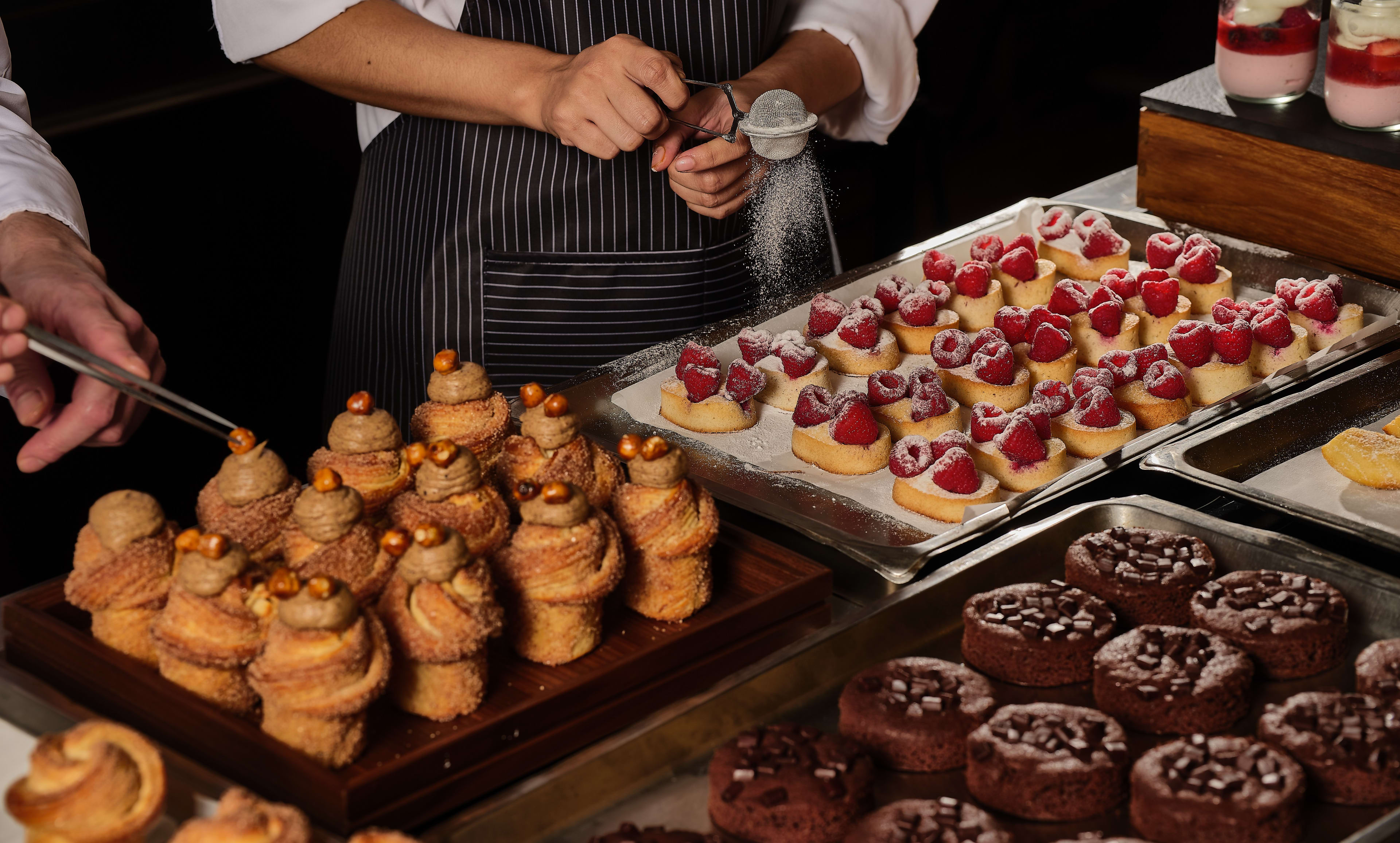 Global P1375 Hazelnut Croffin Chocolate Cookies and Friand Buffet