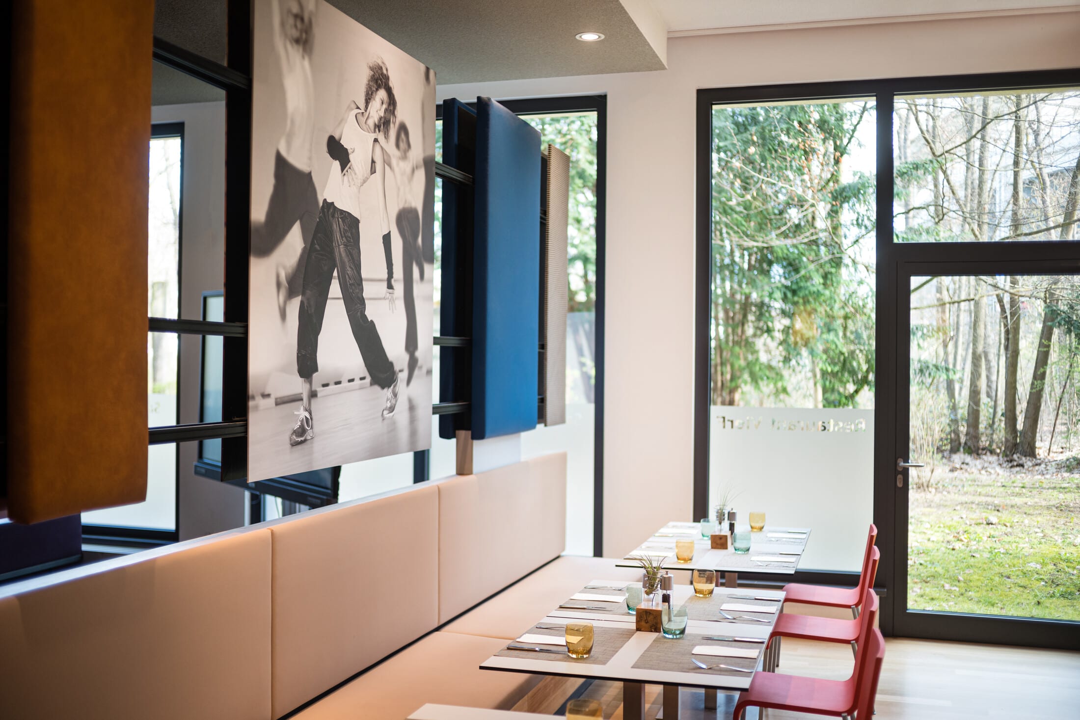 R S26942 Frajs Restaurant Vier F Scr 1234