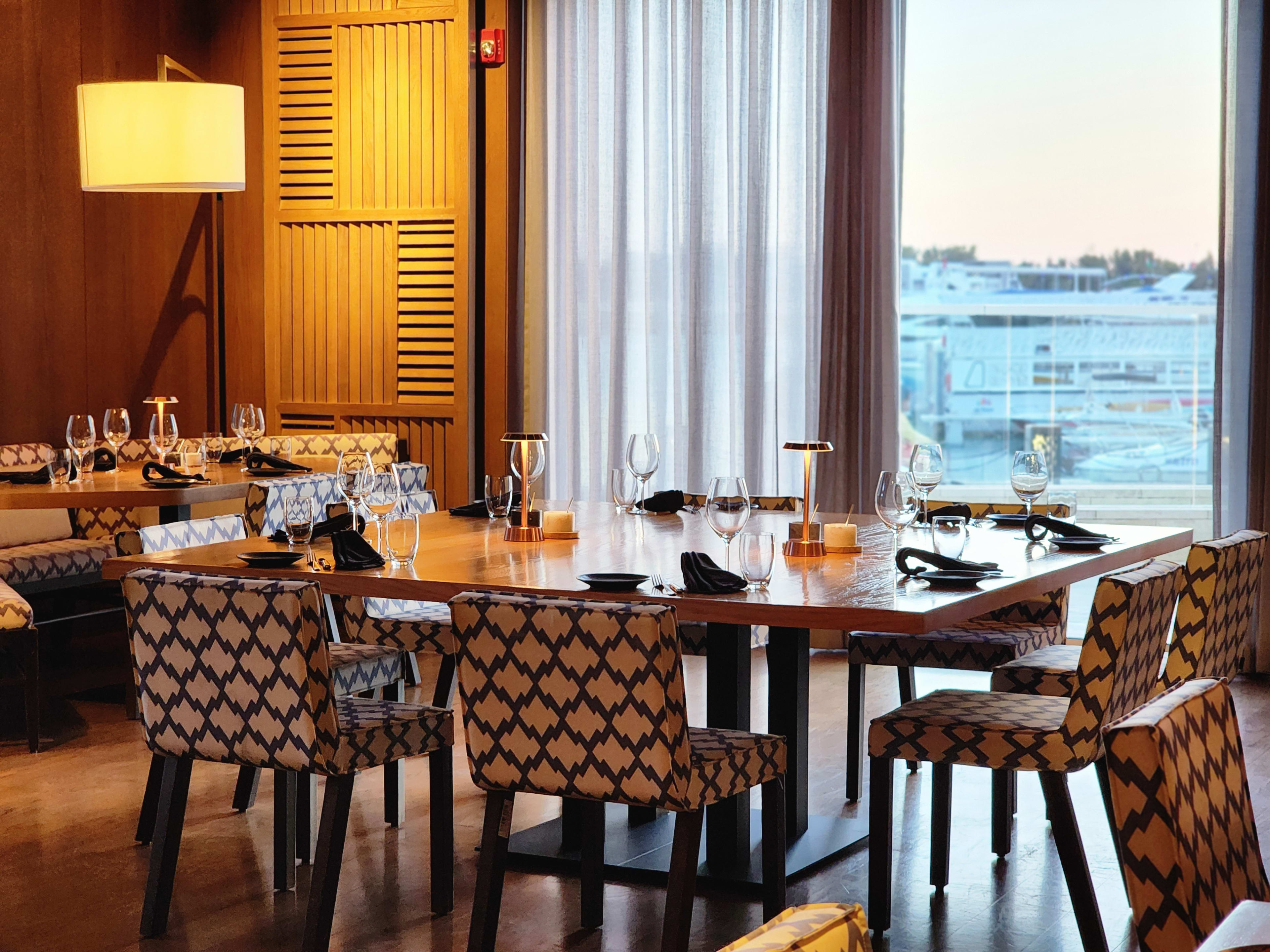 Red Restaurant and Lounge