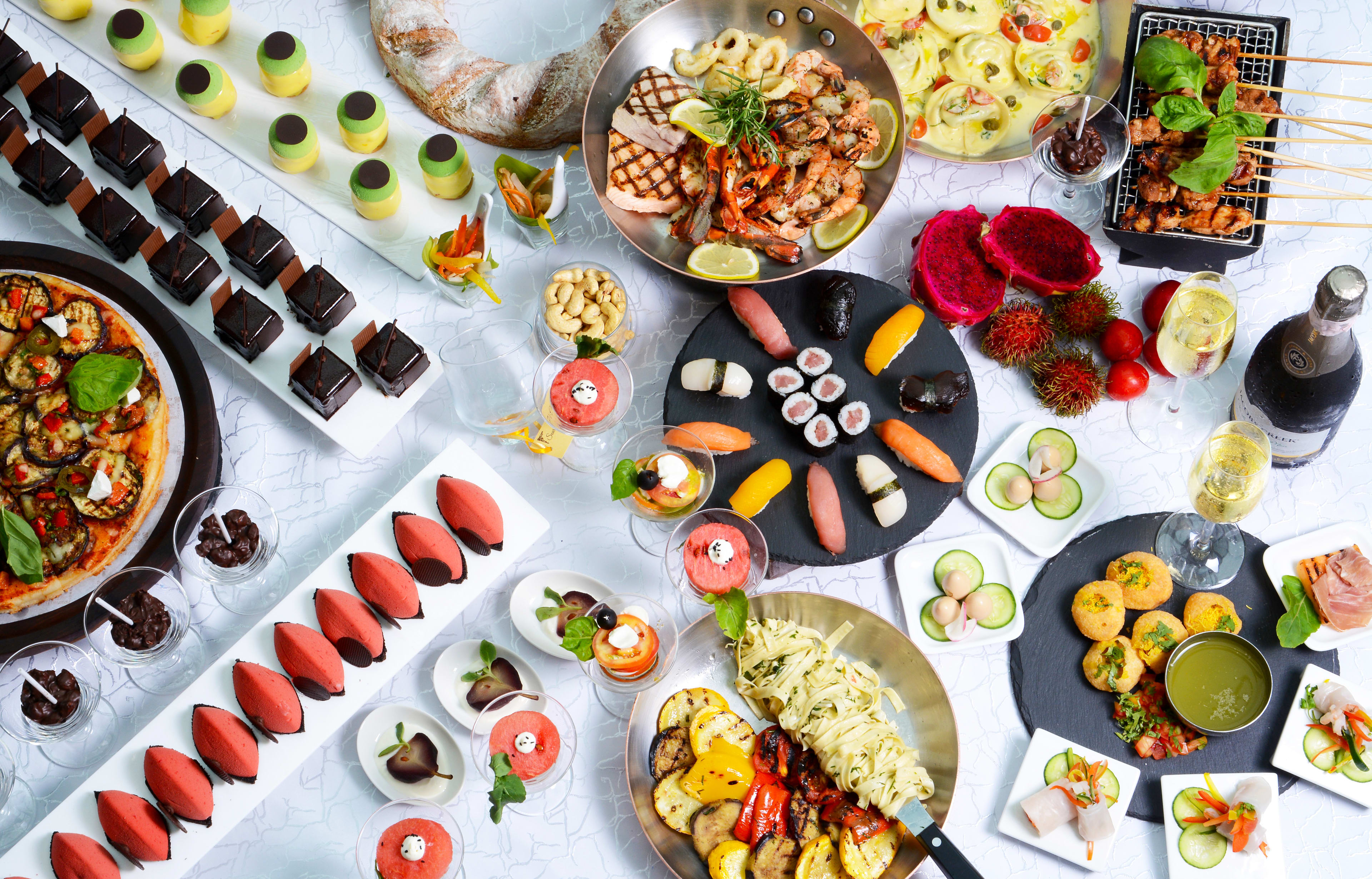 Grand Hyatt Mumbai P436 Fifty Five East Big Brunch Sunday
