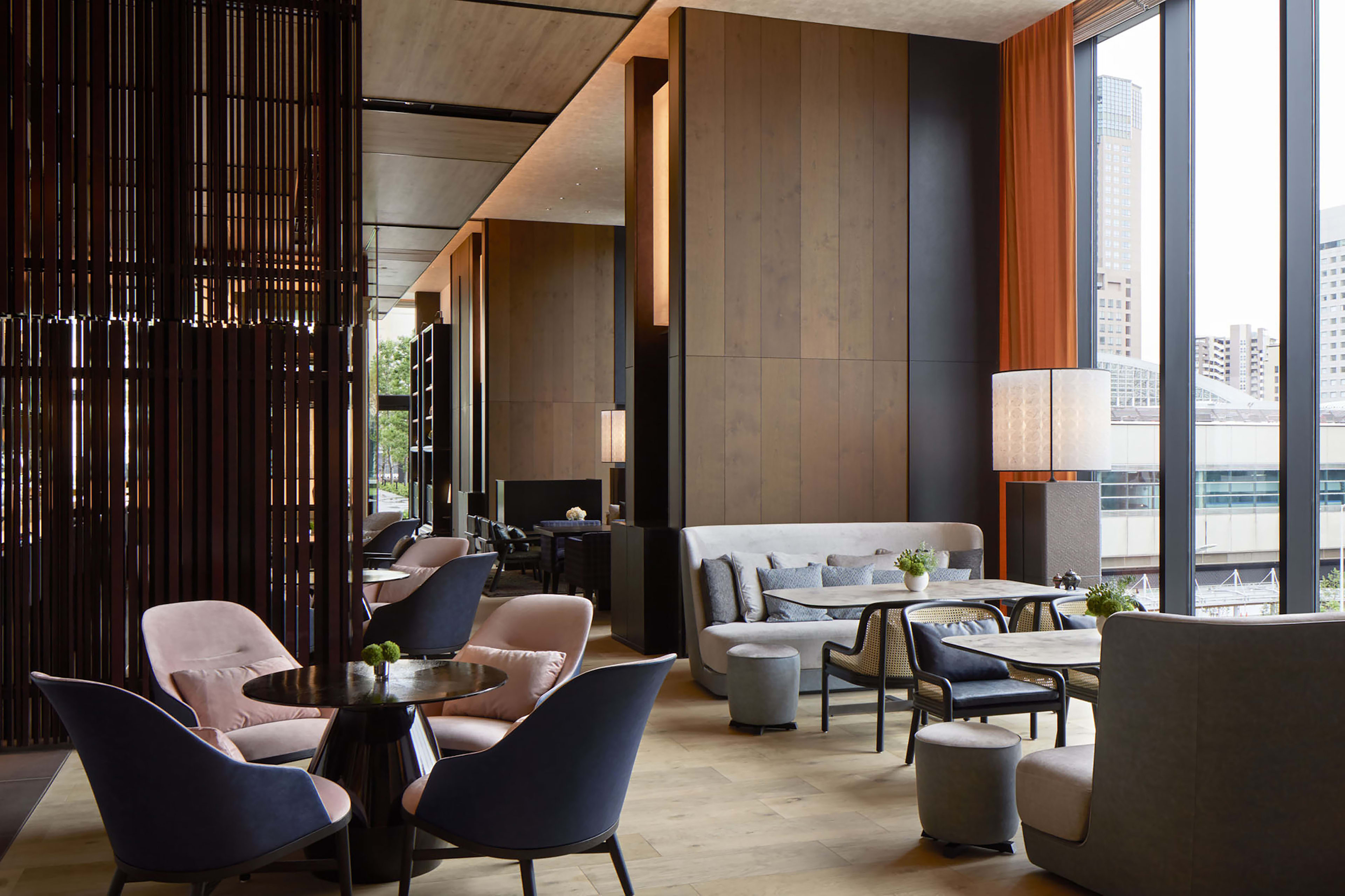 Hyatt Centric Kanazawa P147 Five Lounge Daytime