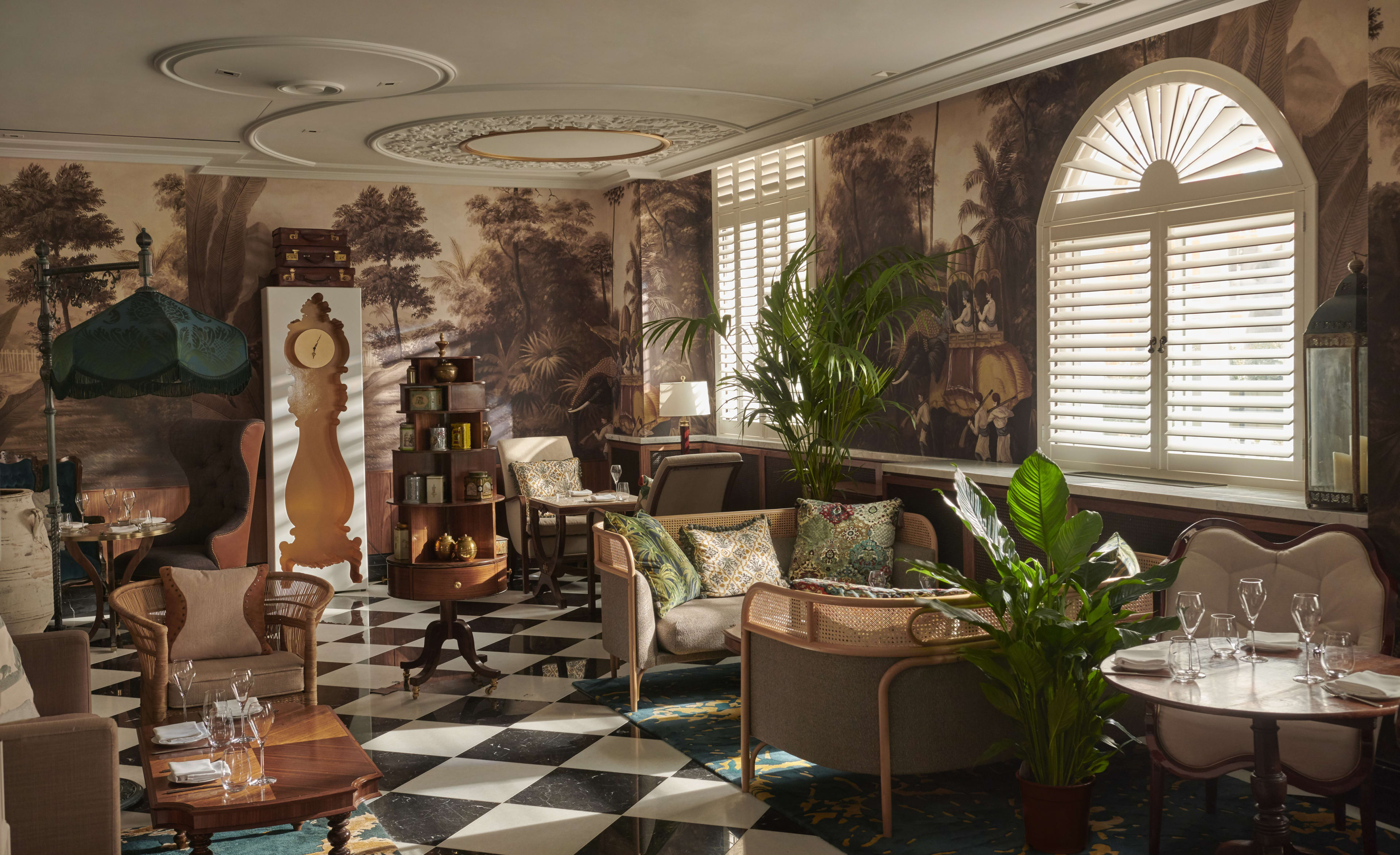 Lhrub P022 the Parlour (5)