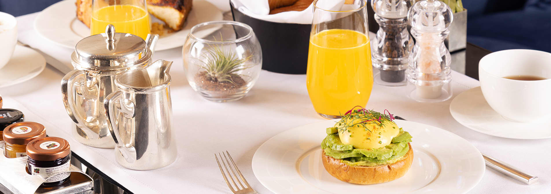 La Cupola Eggs Brunch