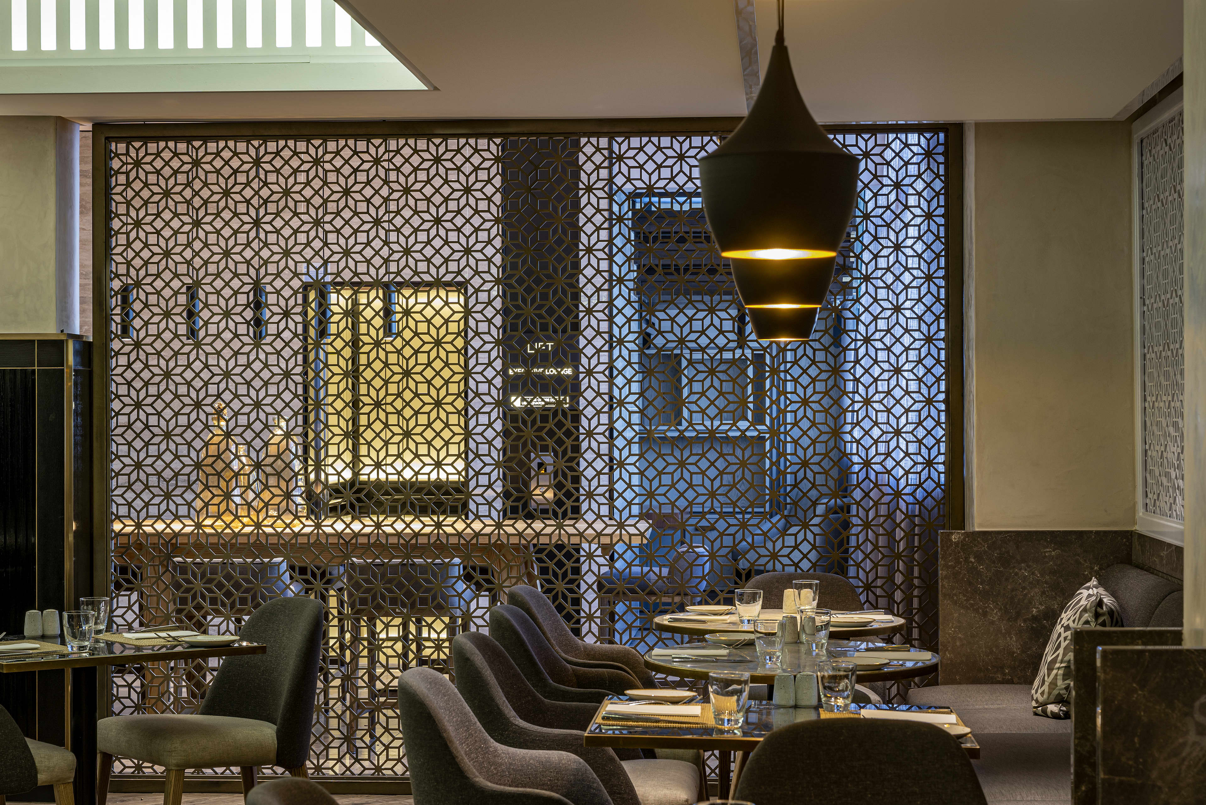 Hyatt Regency Cape Town P087 Cape Kitchen Cafe Seating