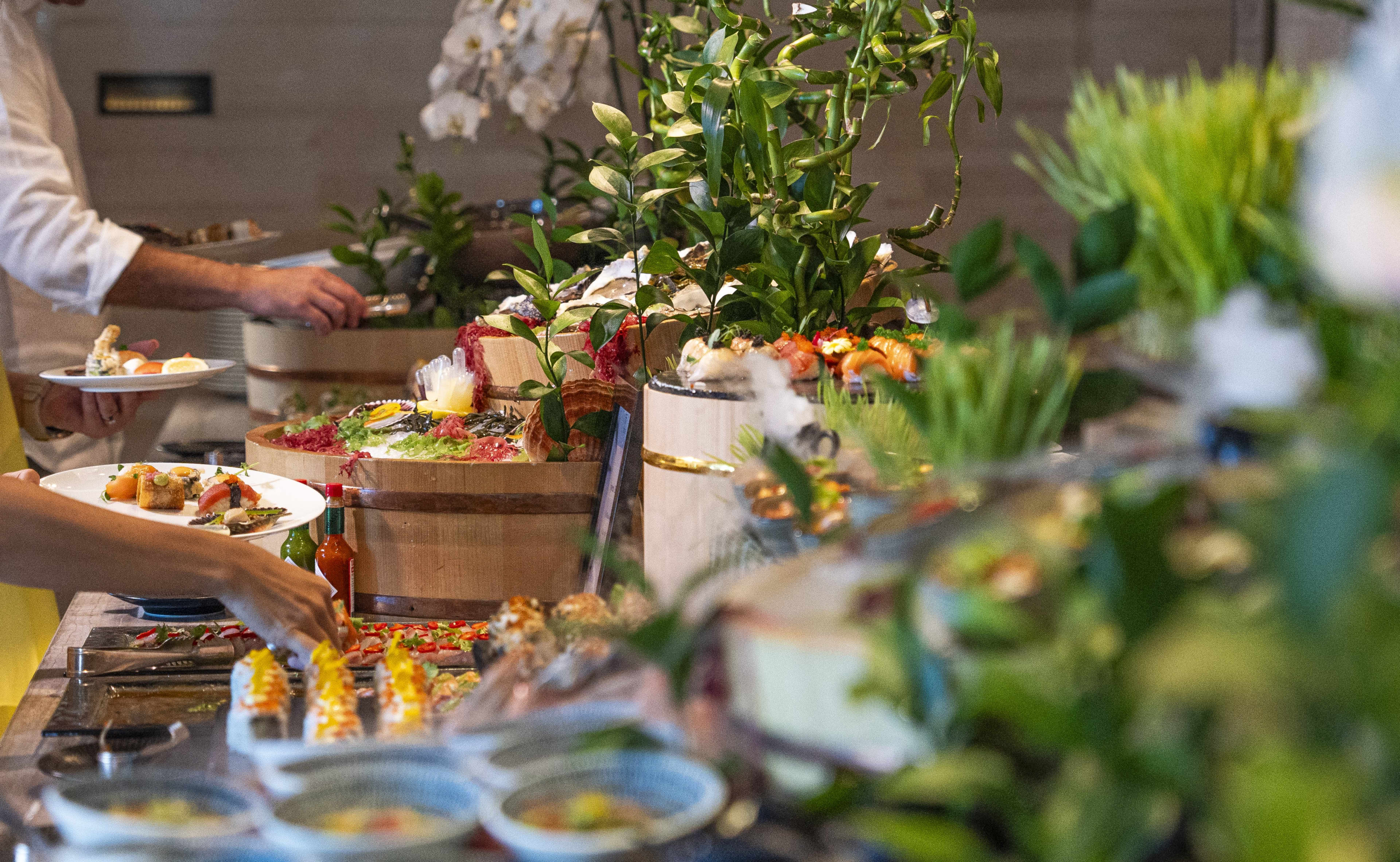 Sora Brunch Lifestyle Guests at Buffet (2)