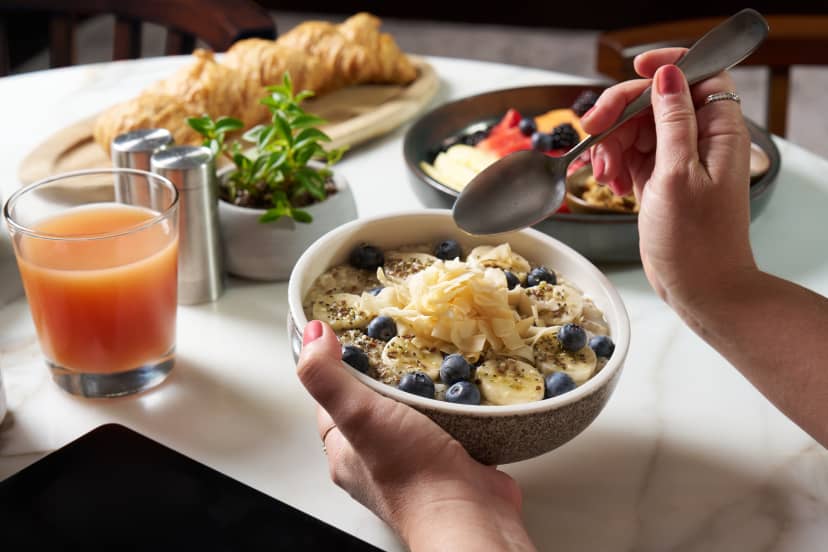 Hr P0509 Breakfast Spread With Oatmeal Close Up