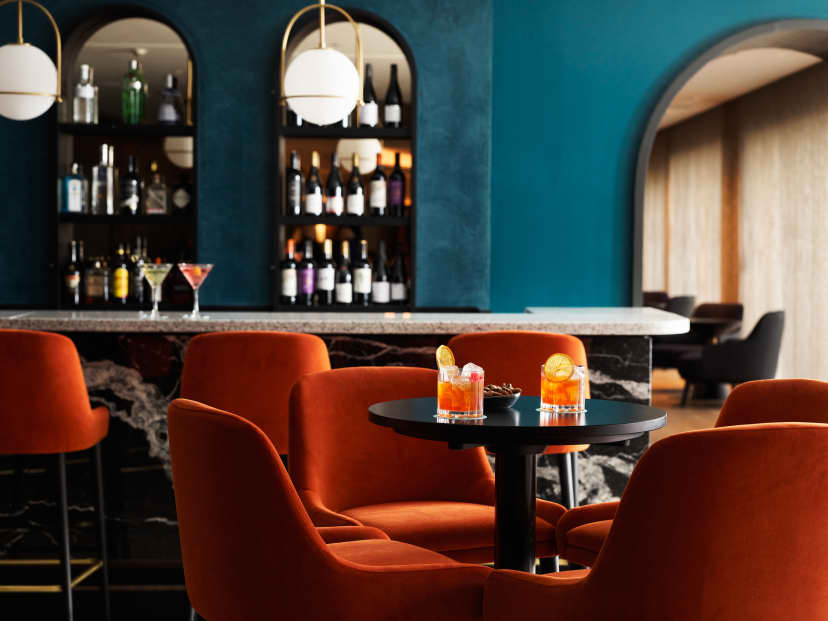 Elondi Bar   Interior With Coktails (old Menu)