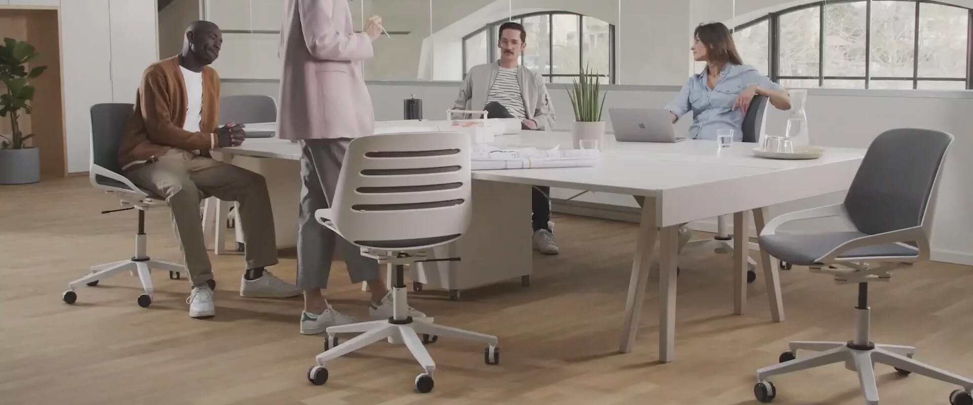 Aeris | Wekendo | Arredo uffici a Brescia