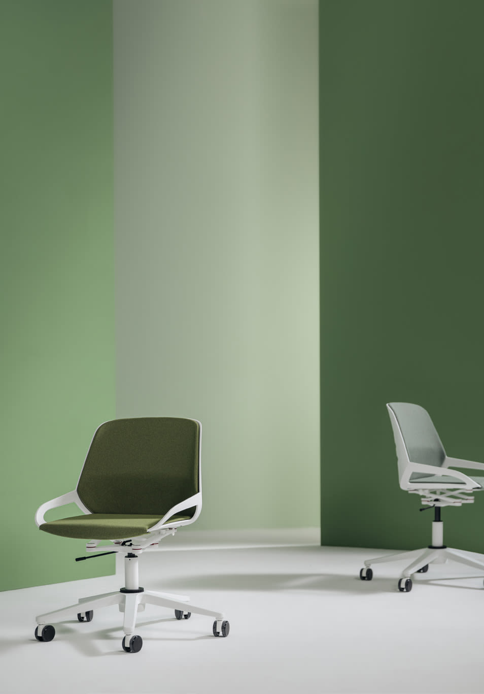 Aeris: home-office chairs by Wekendo