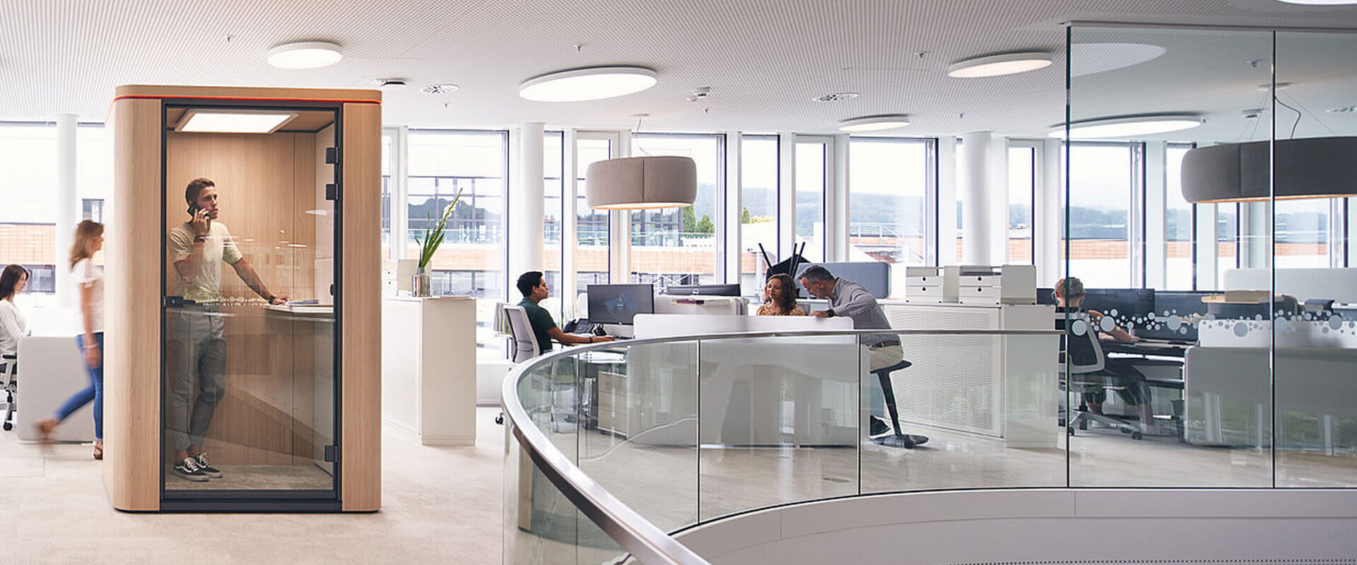 Regent | Wekendo | Arredo uffici a Brescia