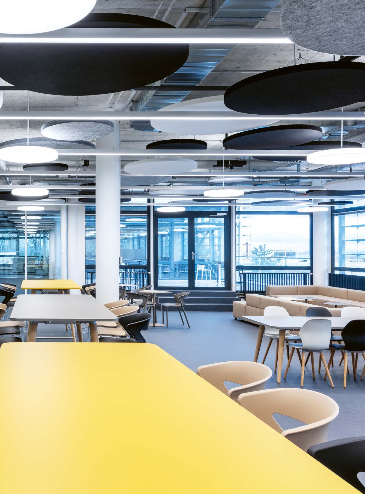 Regent: office lighting by Wekendo