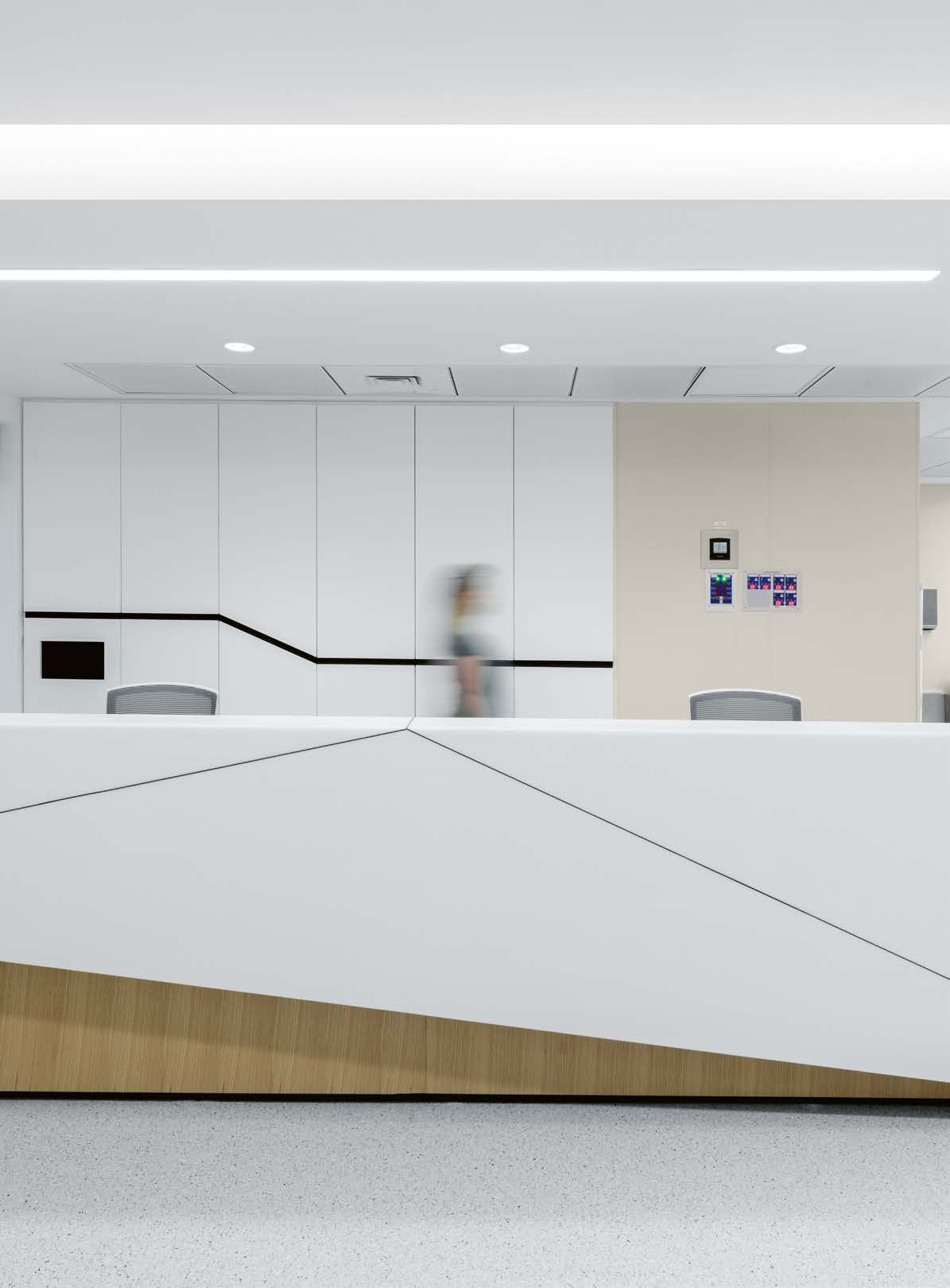Regent: office lighting by Wekendo