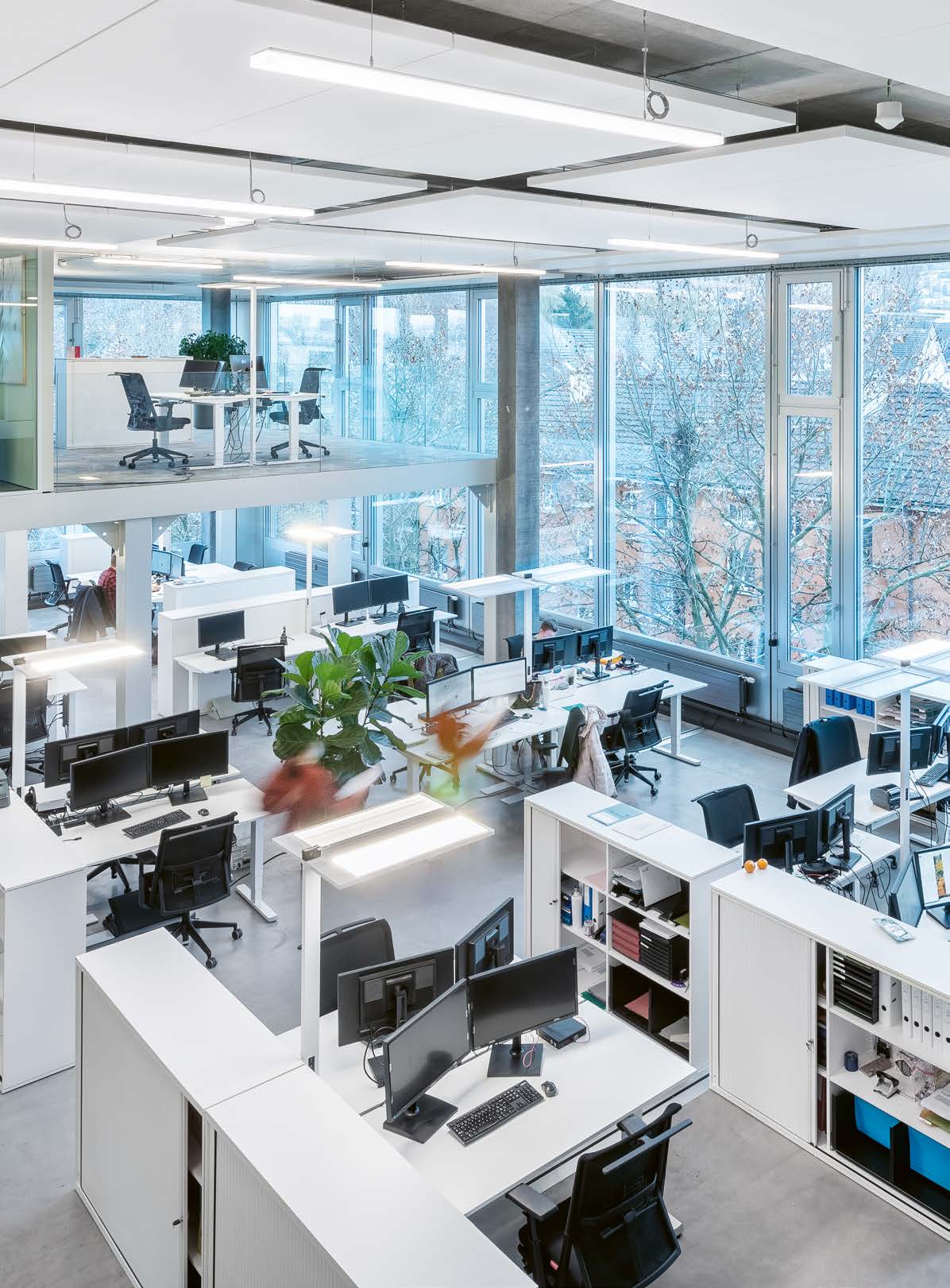 Regent: office lighting by Wekendo