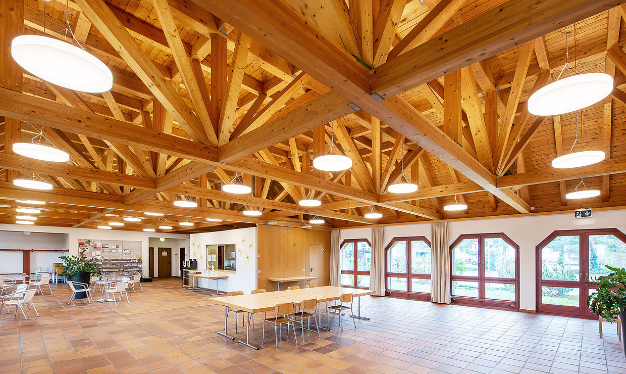 Regent: office lighting by Wekendo