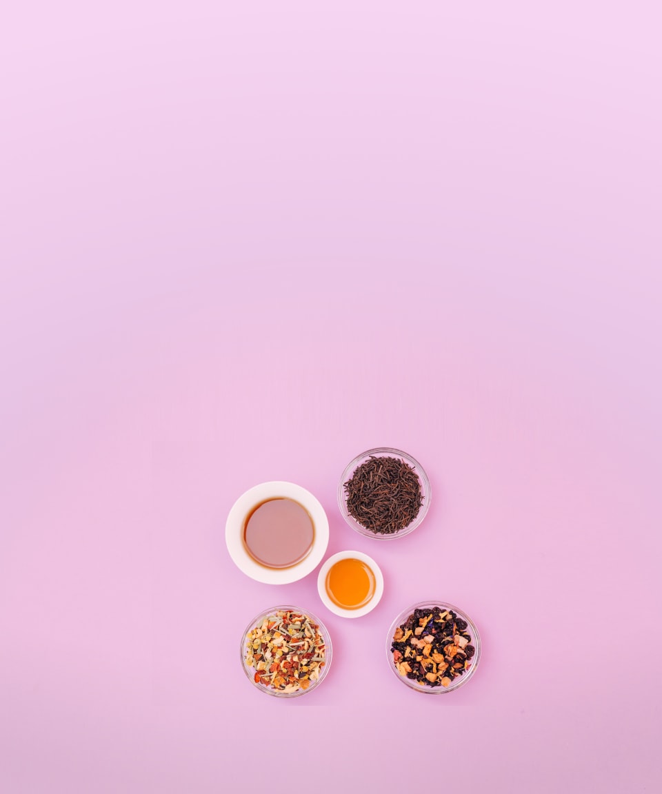 Cups with different types of tea and tea leaves (small)