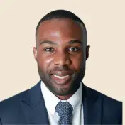 Dr Derrick  Phillips