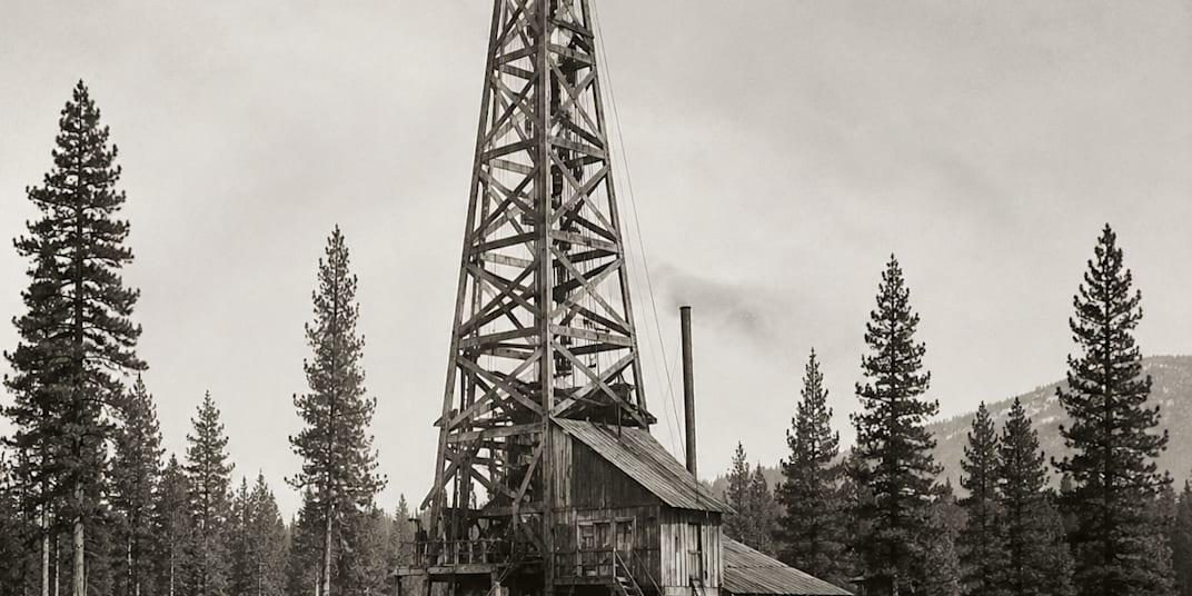 On The Rigs &nbsp;Seventeen-year-old Isaiah Johnson leaves the farm to seek