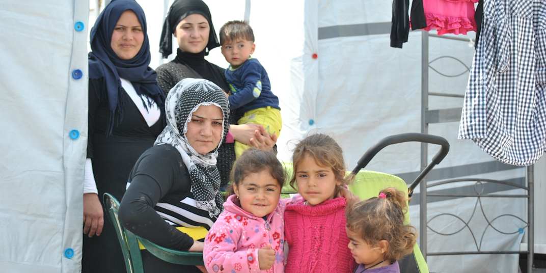 Μετανάστευση: Από τα συνθήματα στους αριθμούς Η πολιτική ρητορική γύρω από