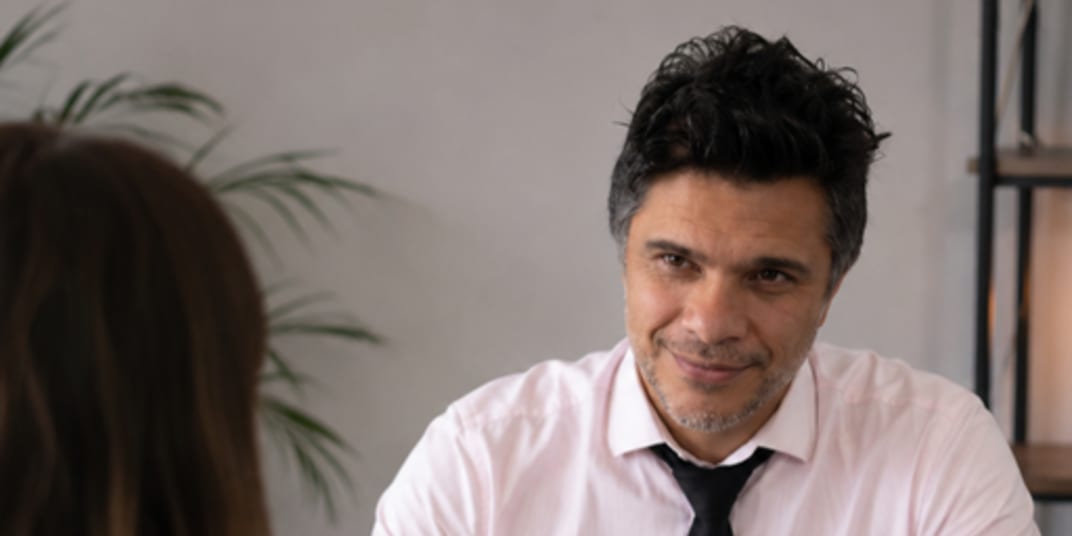 Quién es Dario Varona &nbsp;Dario Varona es coach ejecutivo, capacitador y