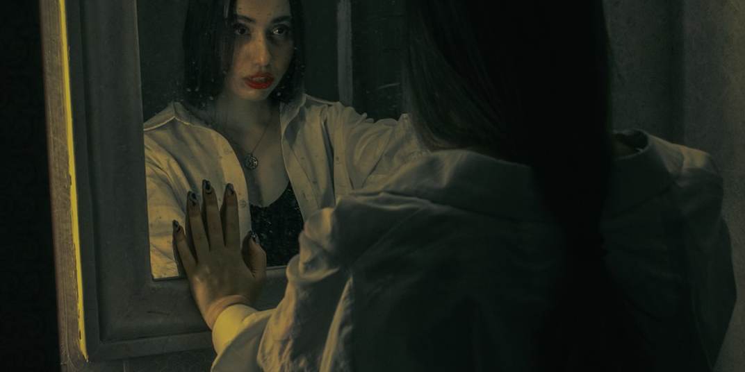 Desperate for Daddy Desperate for a daddy,&nbsp;Time has ticked away and