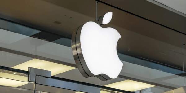 Apple introduces digital IDs that utilize US passports within its Wallet