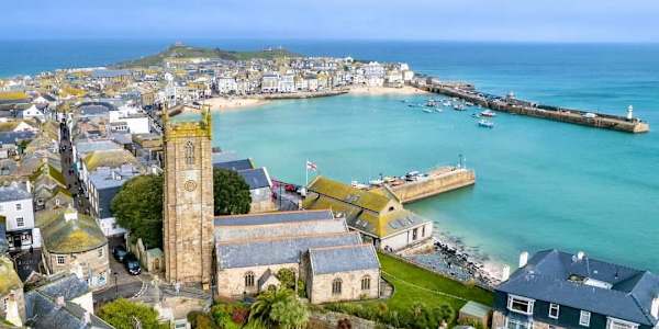 FLASH FICTION FRIDAY  Flash Fiction FridayThere’s My Hand, There’s My Heart